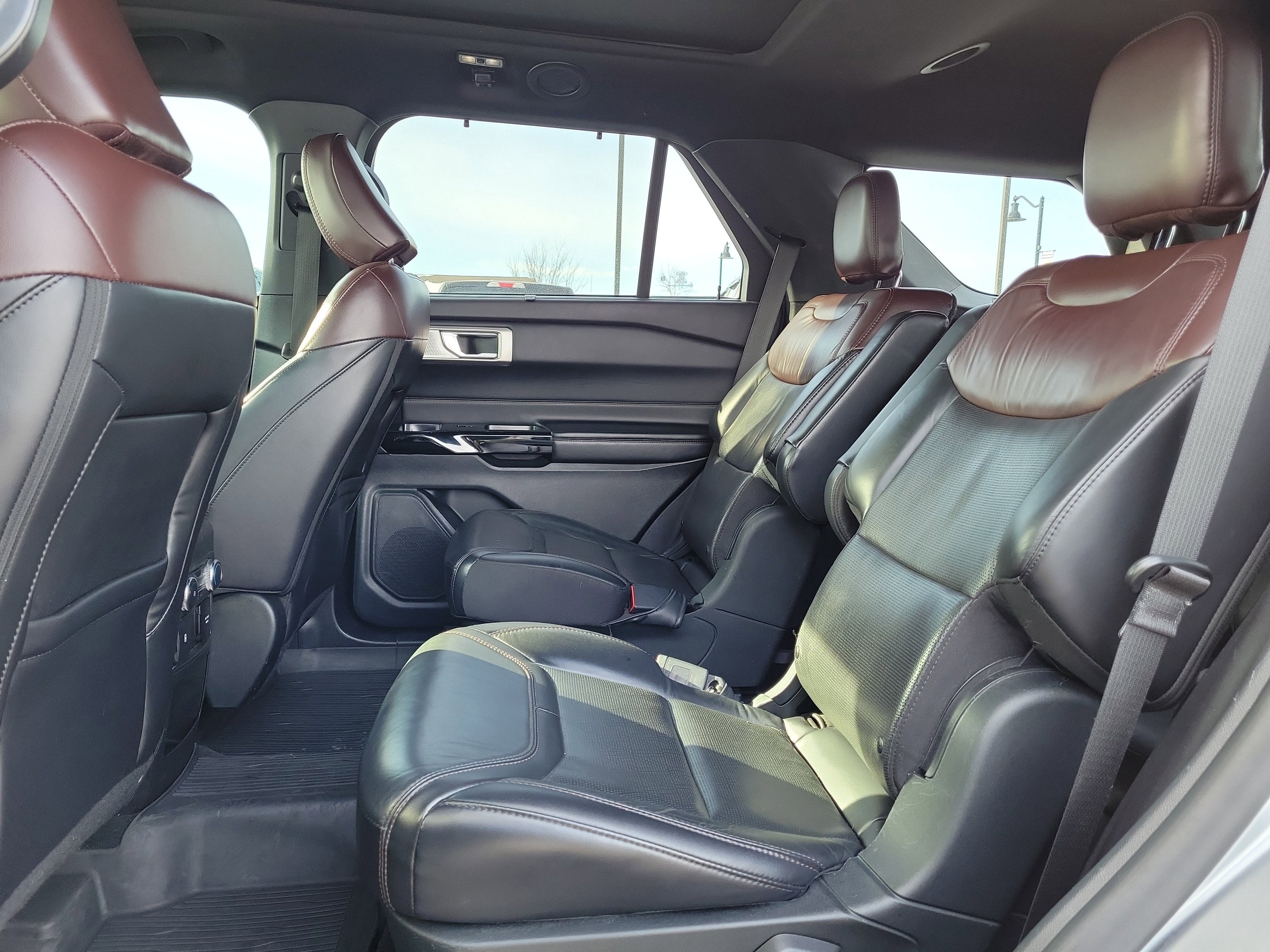 2021 Ford Explorer Platinum