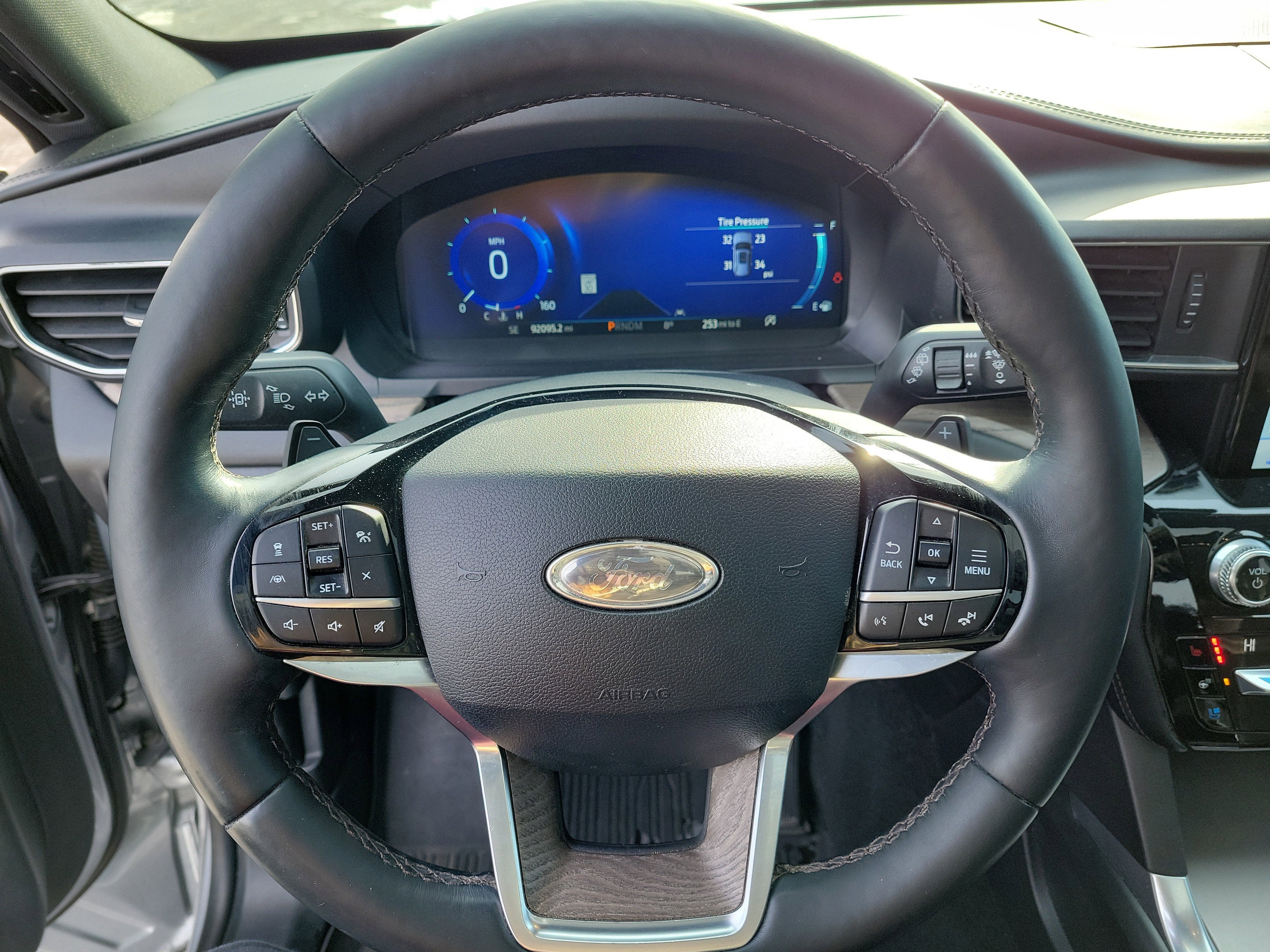 2021 Ford Explorer Platinum