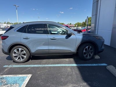 2025 Ford Escape Platinum