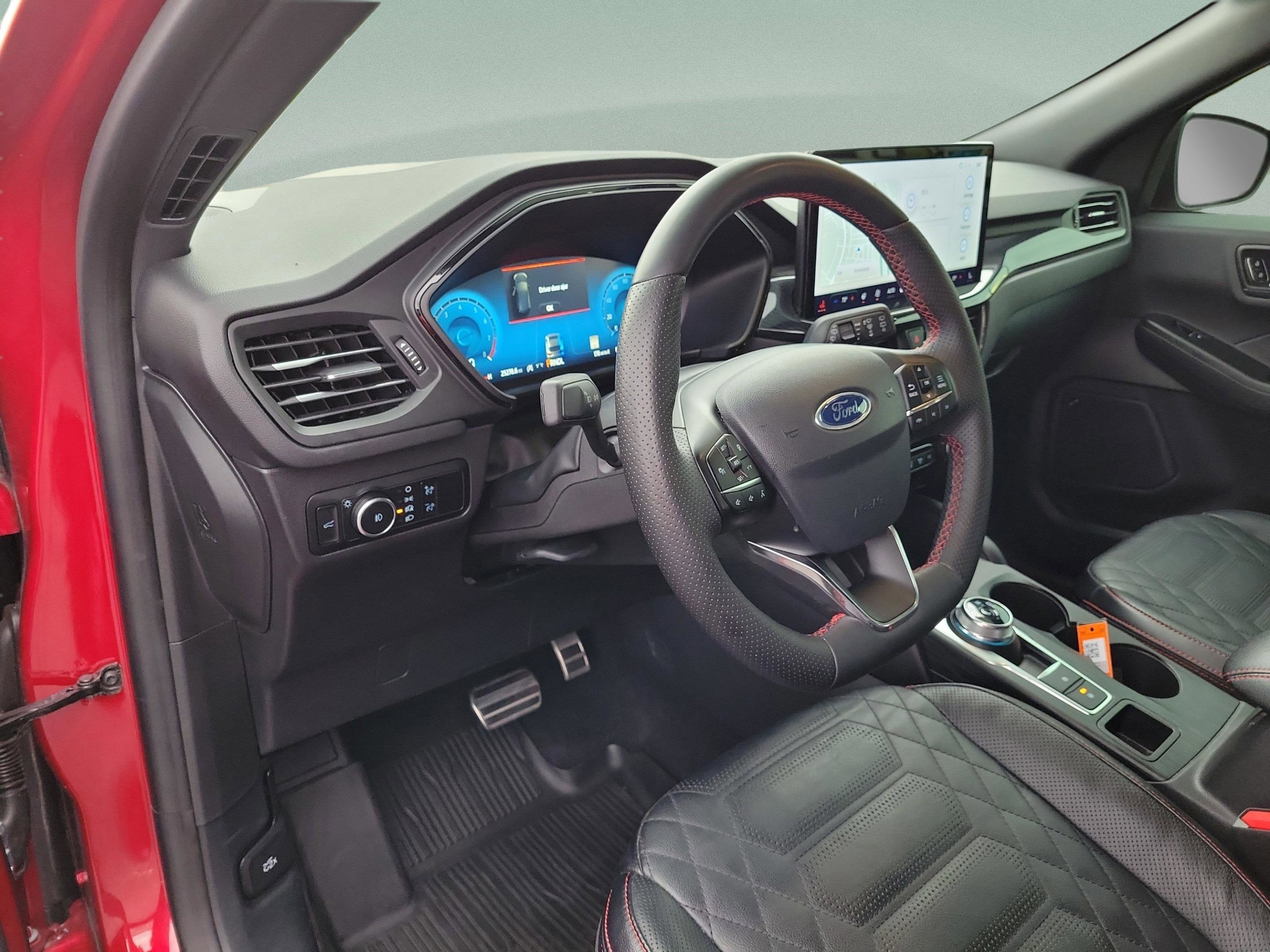 2024 Ford Escape ST-Line Elite