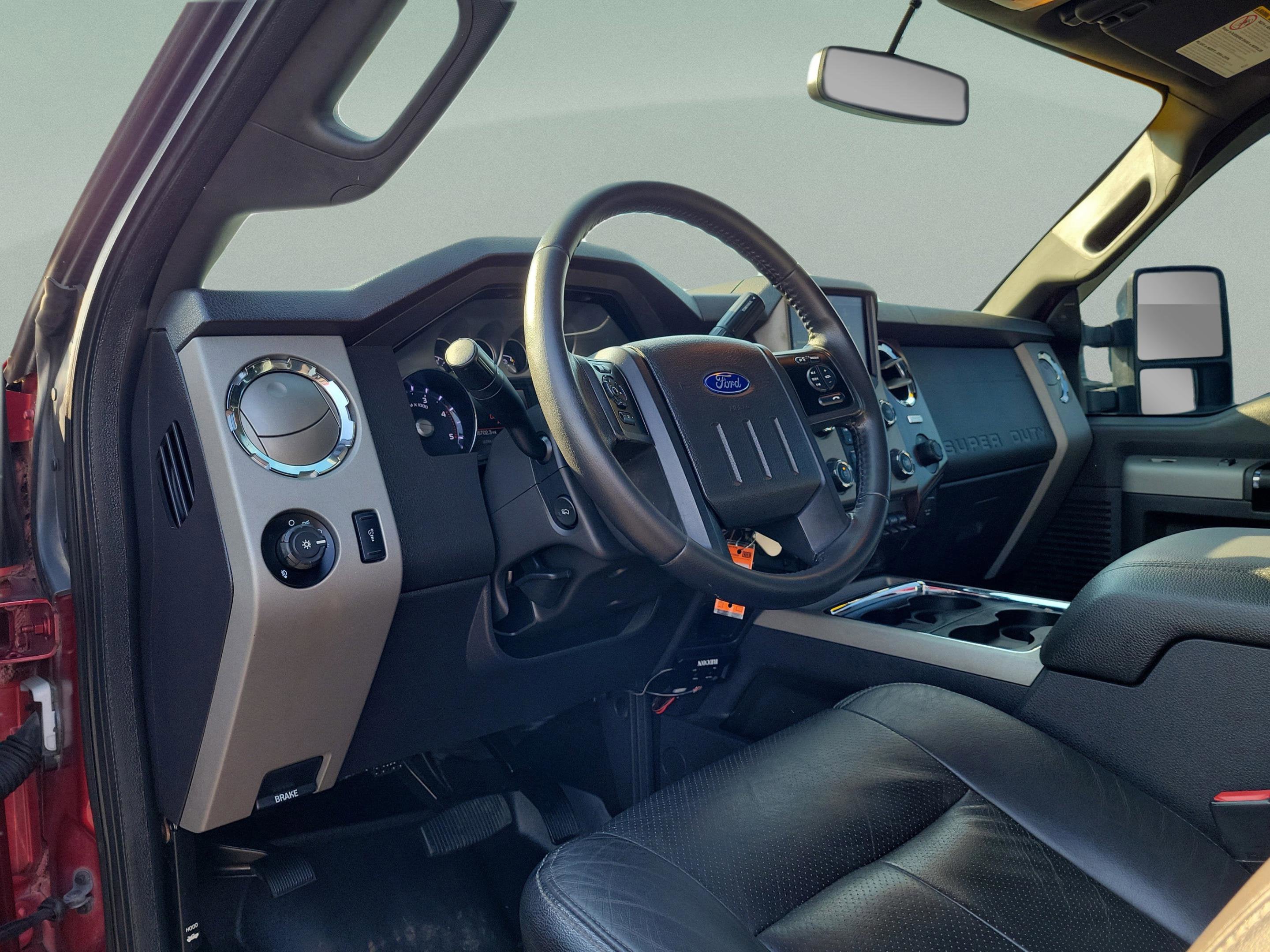 2015 Ford Super Duty F-250 SRW Lariat