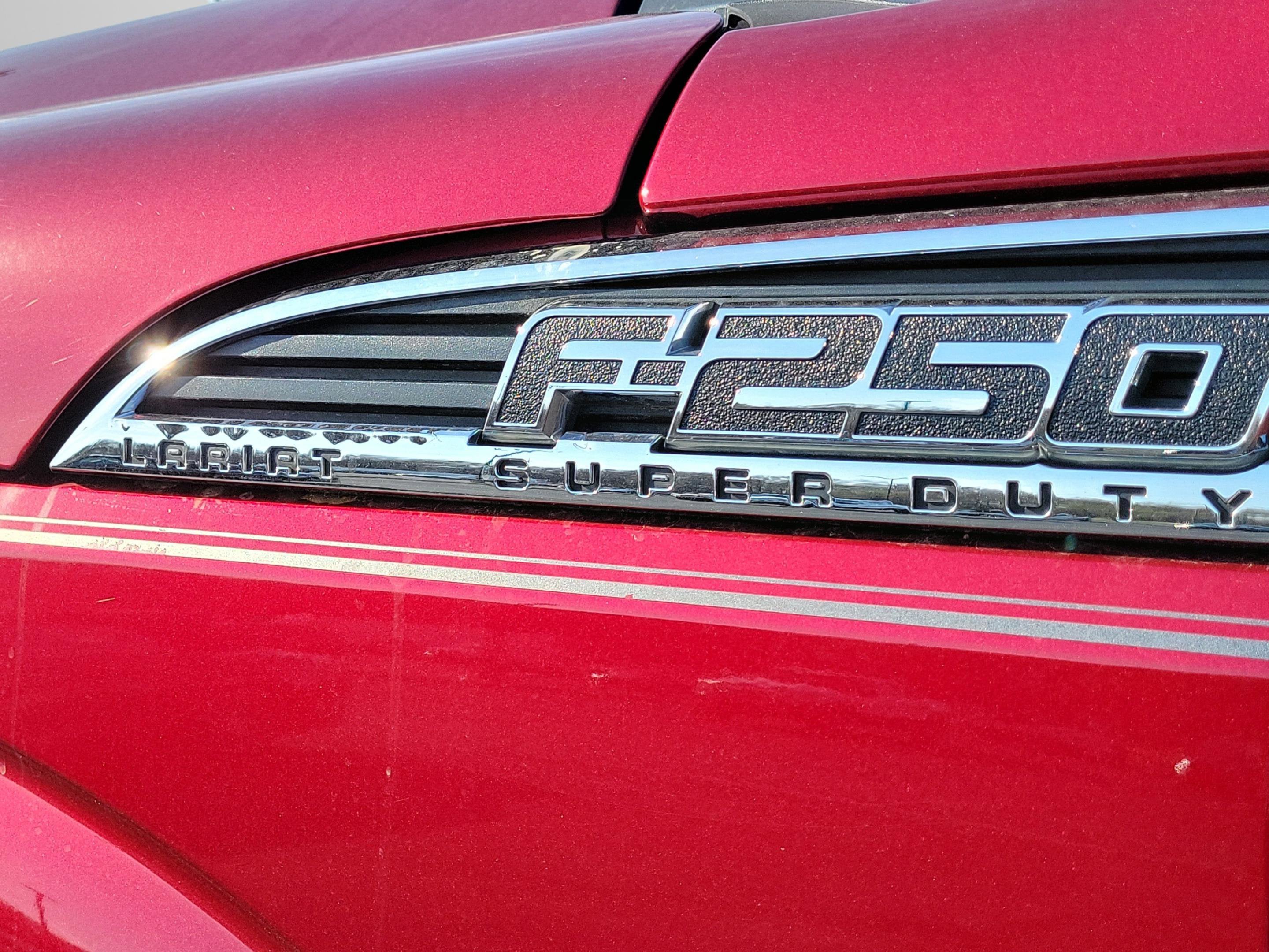 2015 Ford Super Duty F-250 SRW Lariat