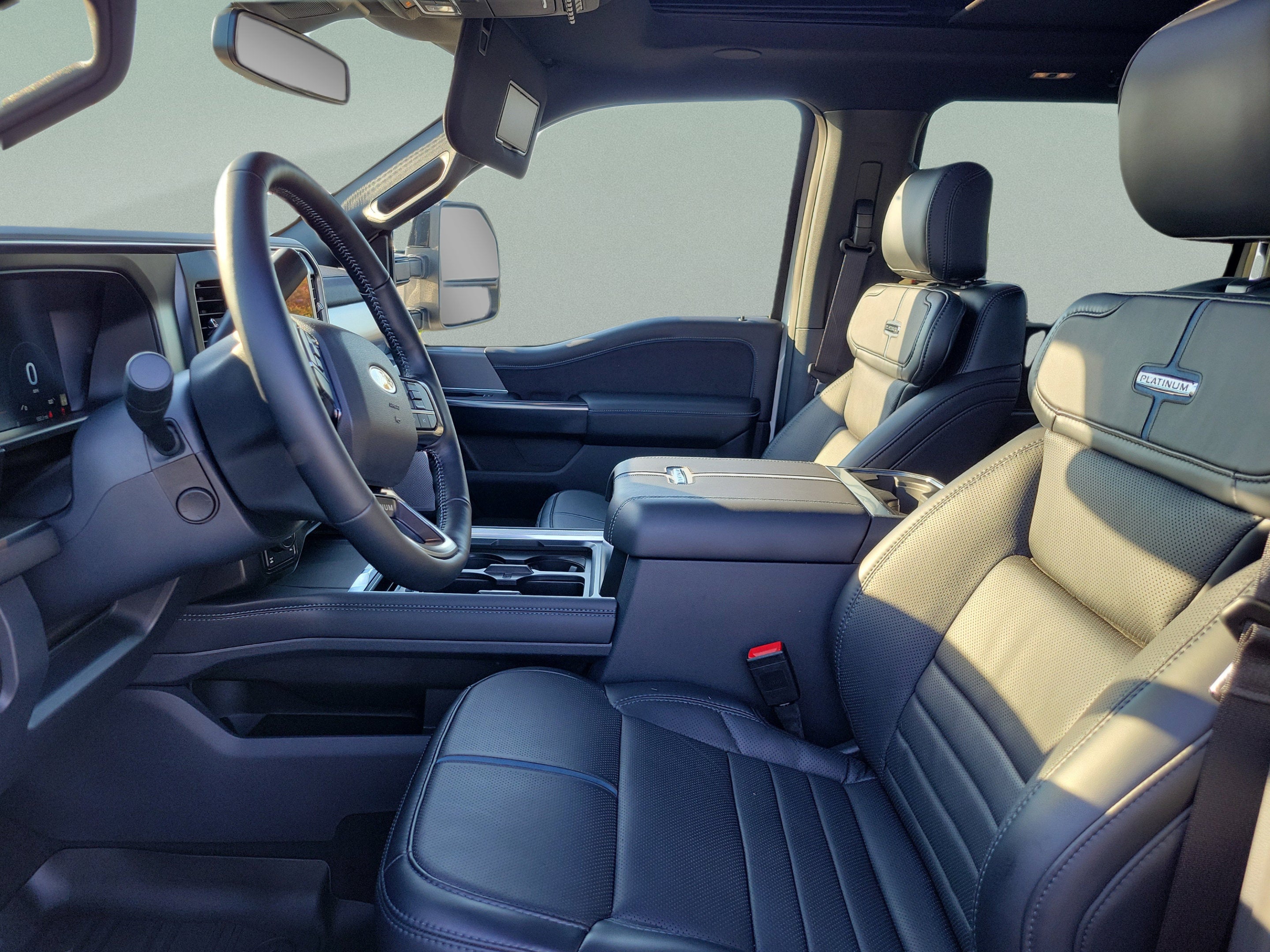 2026 Ford Super Duty F-350 SRW Platinum