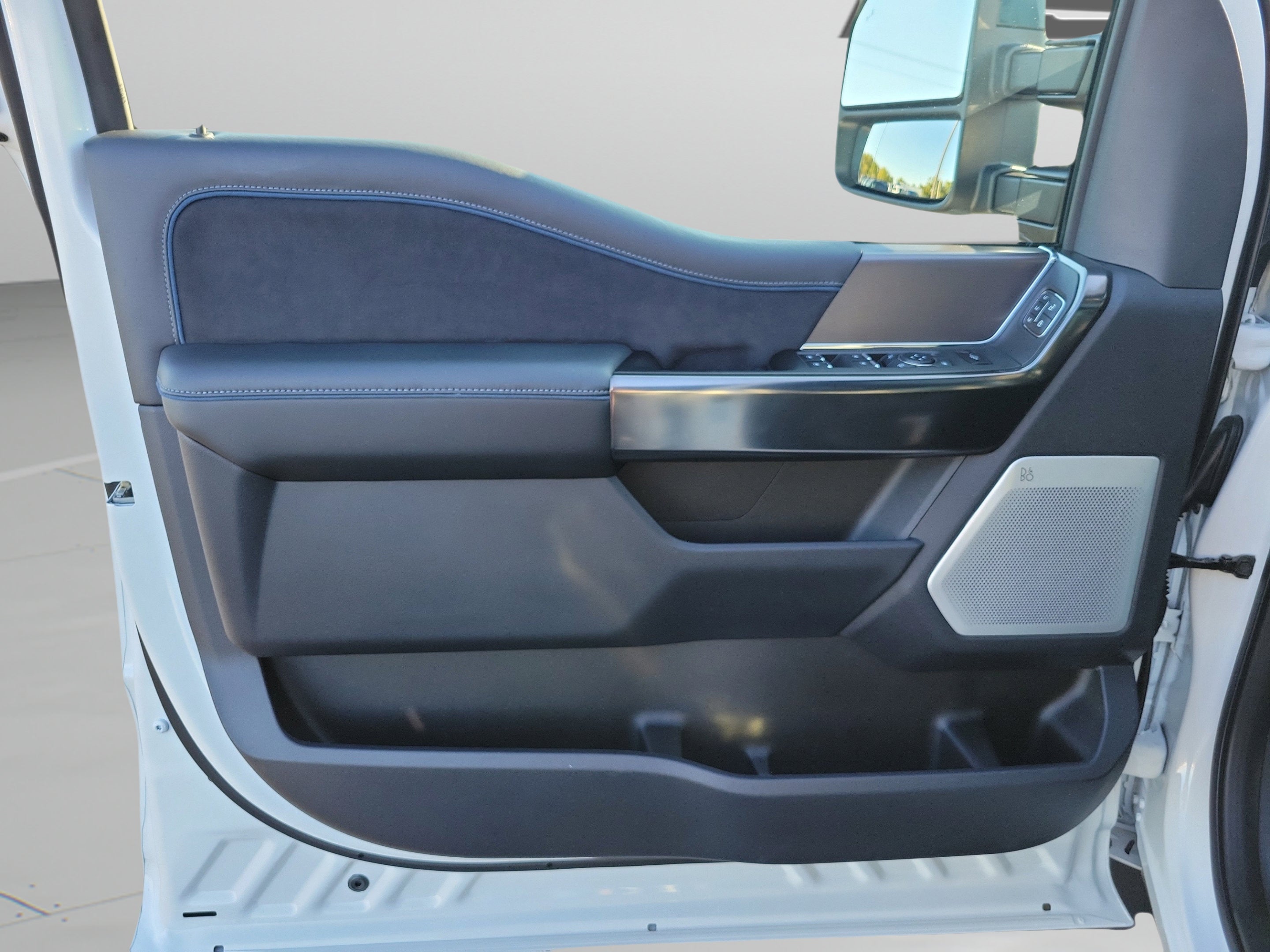2026 Ford Super Duty F-350 SRW Platinum