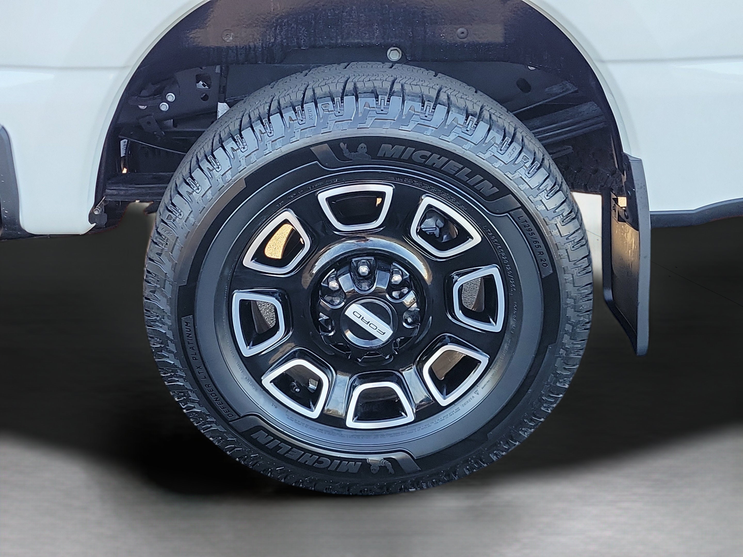 2026 Ford Super Duty F-350 SRW Platinum