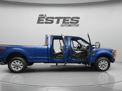 2022 Ford Super Duty F-350 SRW Platinum