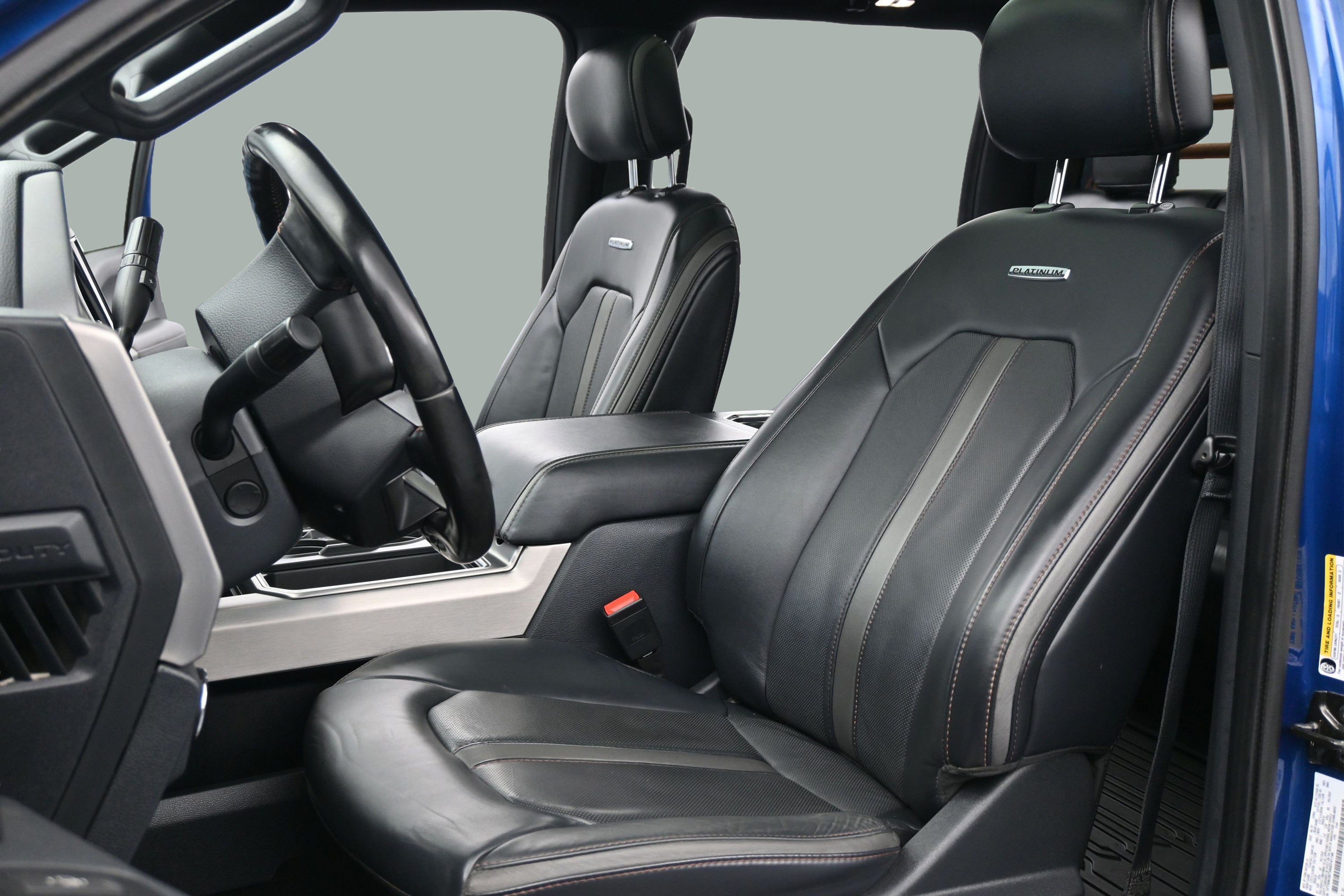 2022 Ford Super Duty F-350 SRW Platinum