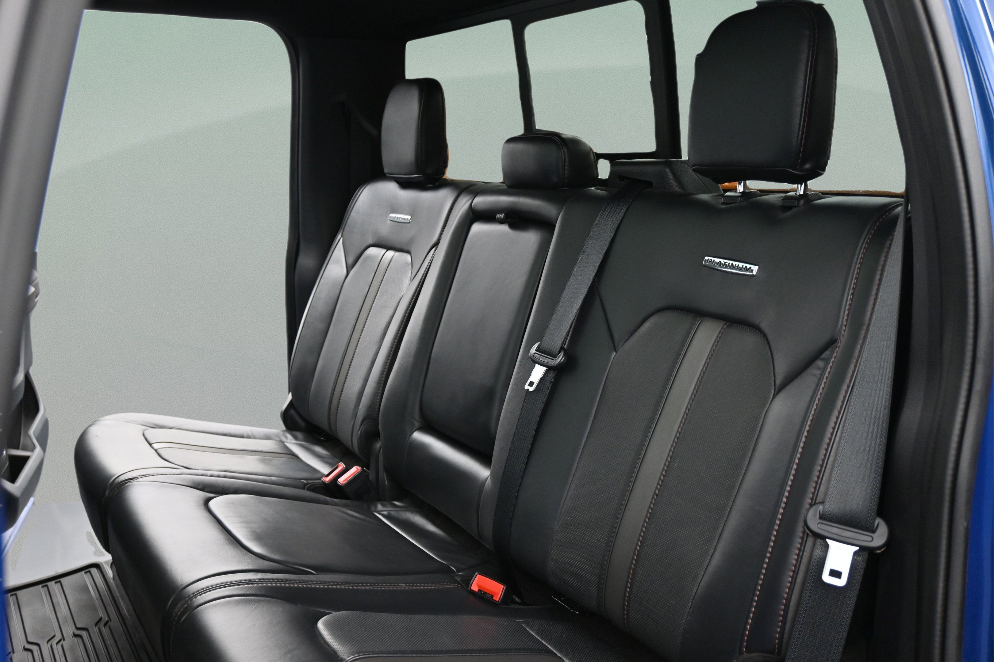 2022 Ford Super Duty F-350 SRW Platinum