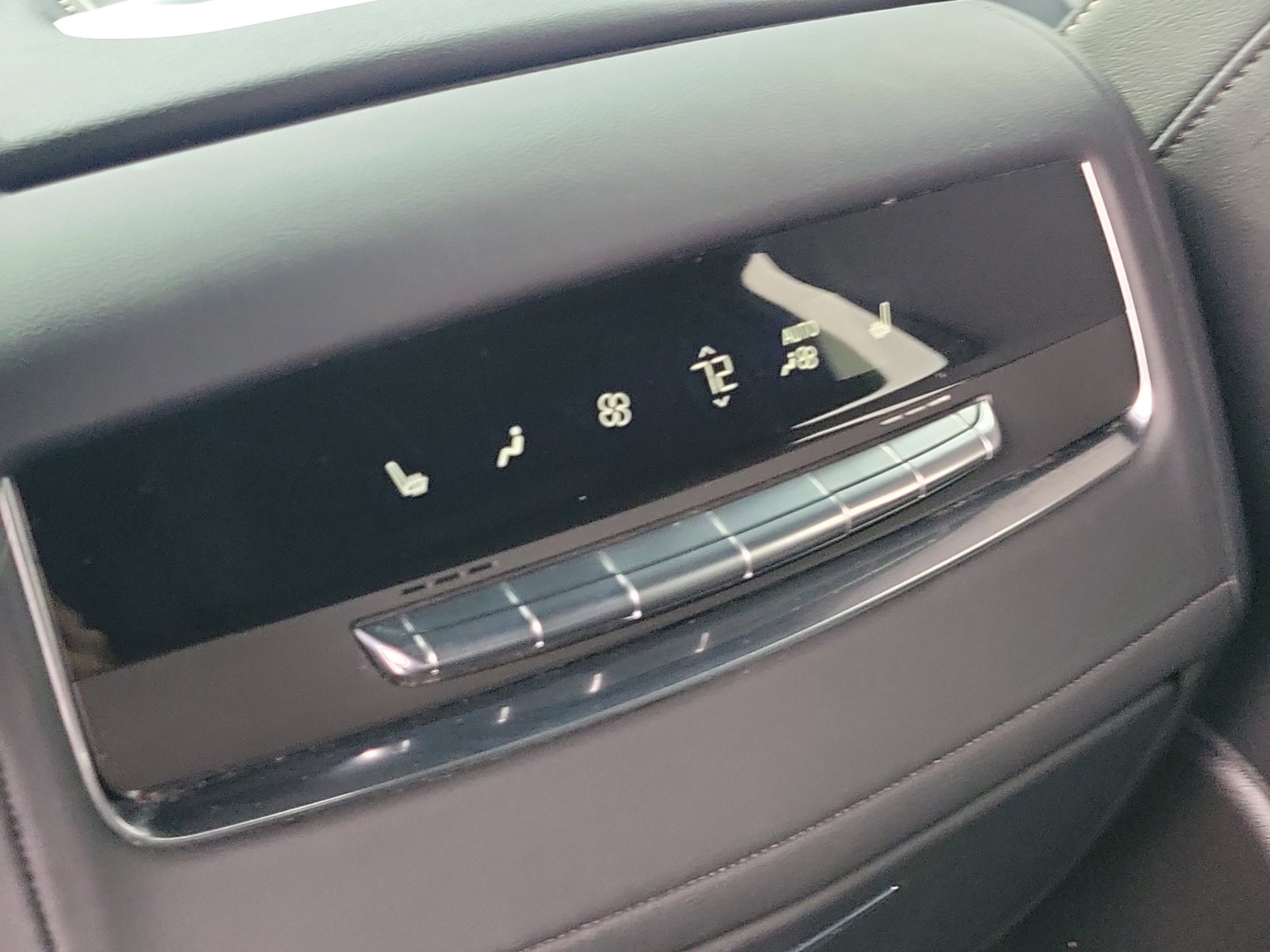 2024 Cadillac Escalade 4WD Luxury