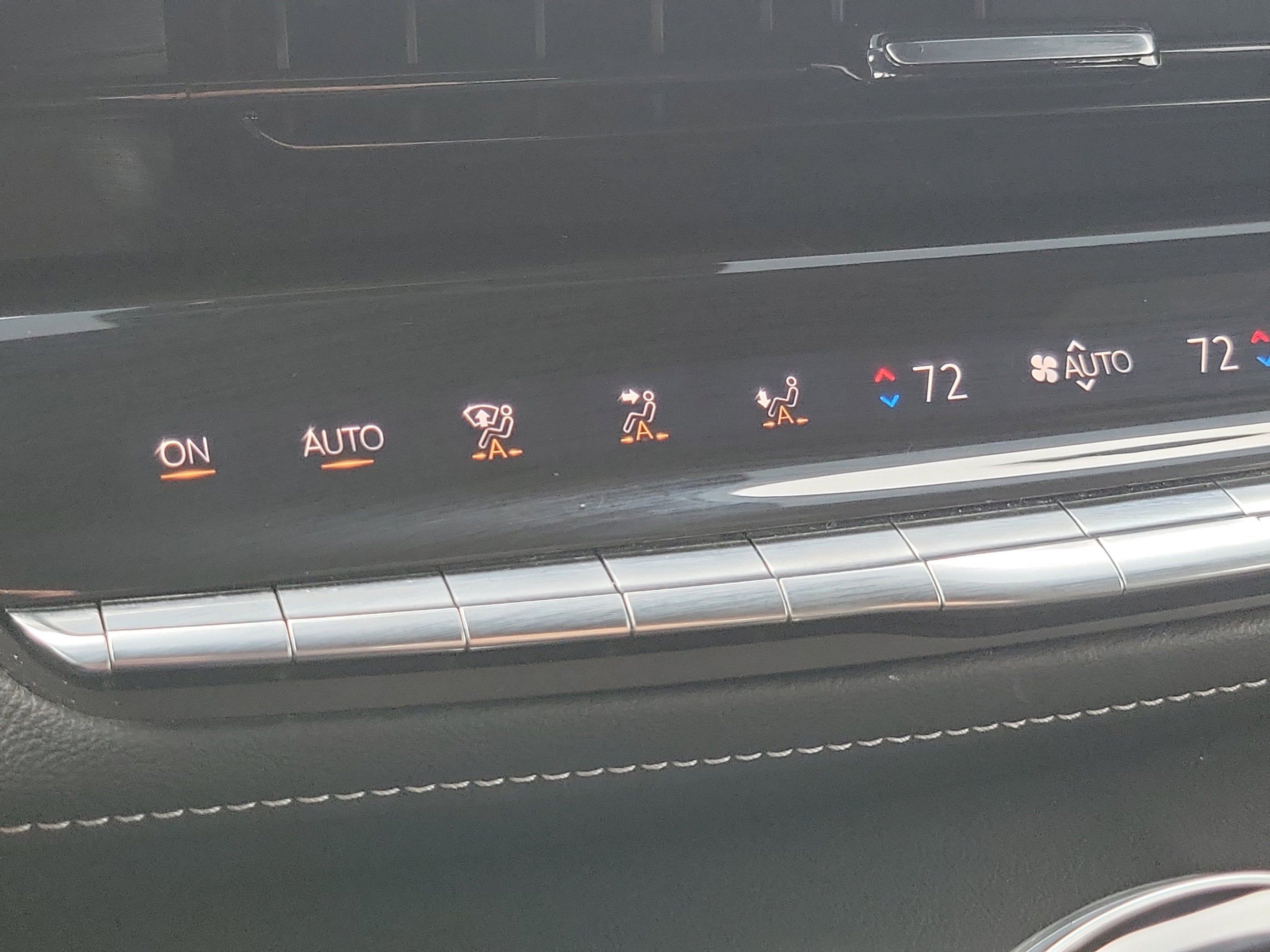 2024 Cadillac Escalade 4WD Luxury