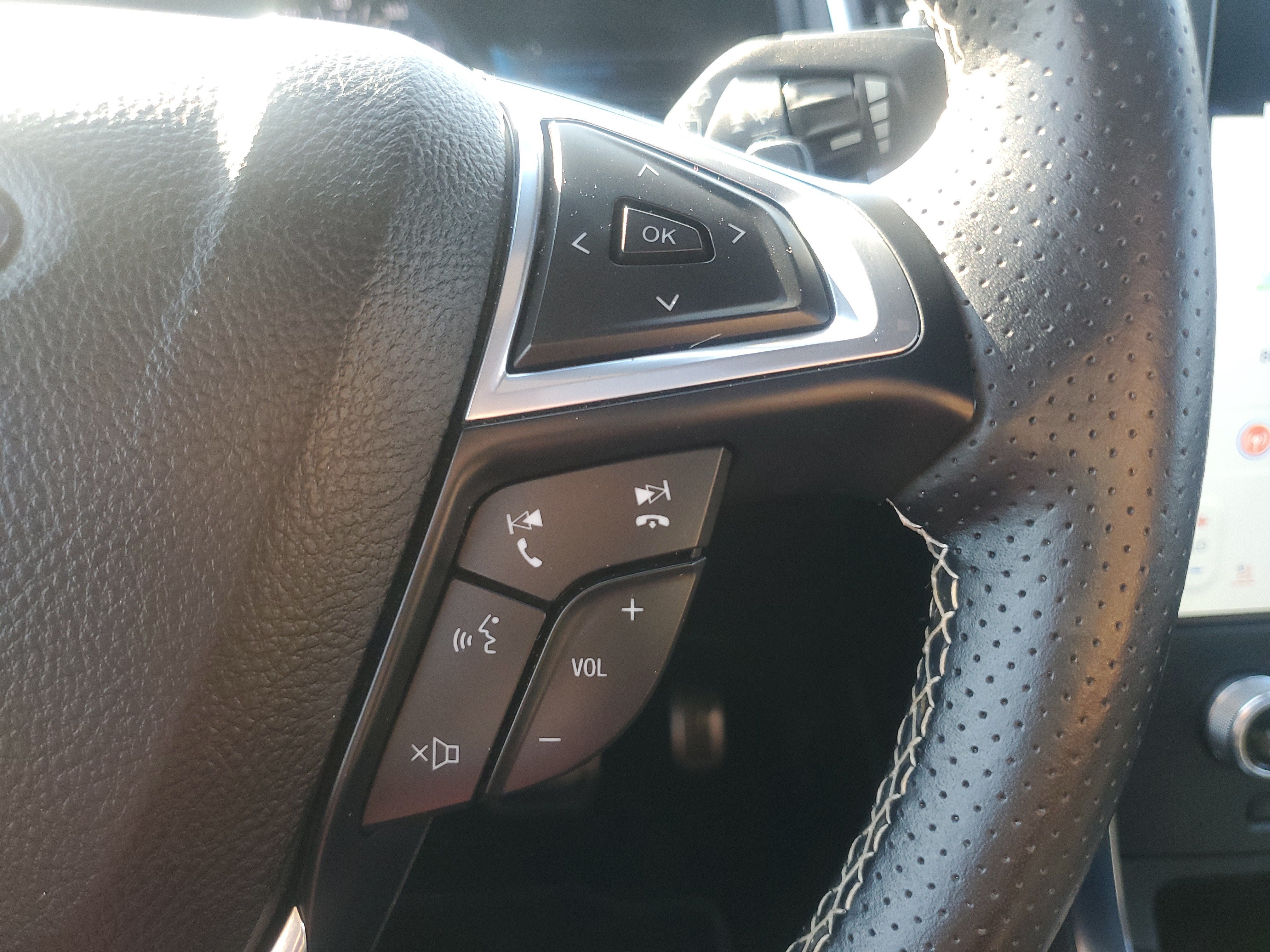 2022 Ford Edge ST
