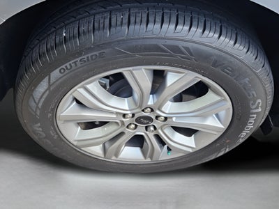 2023 Ford Edge Titanium