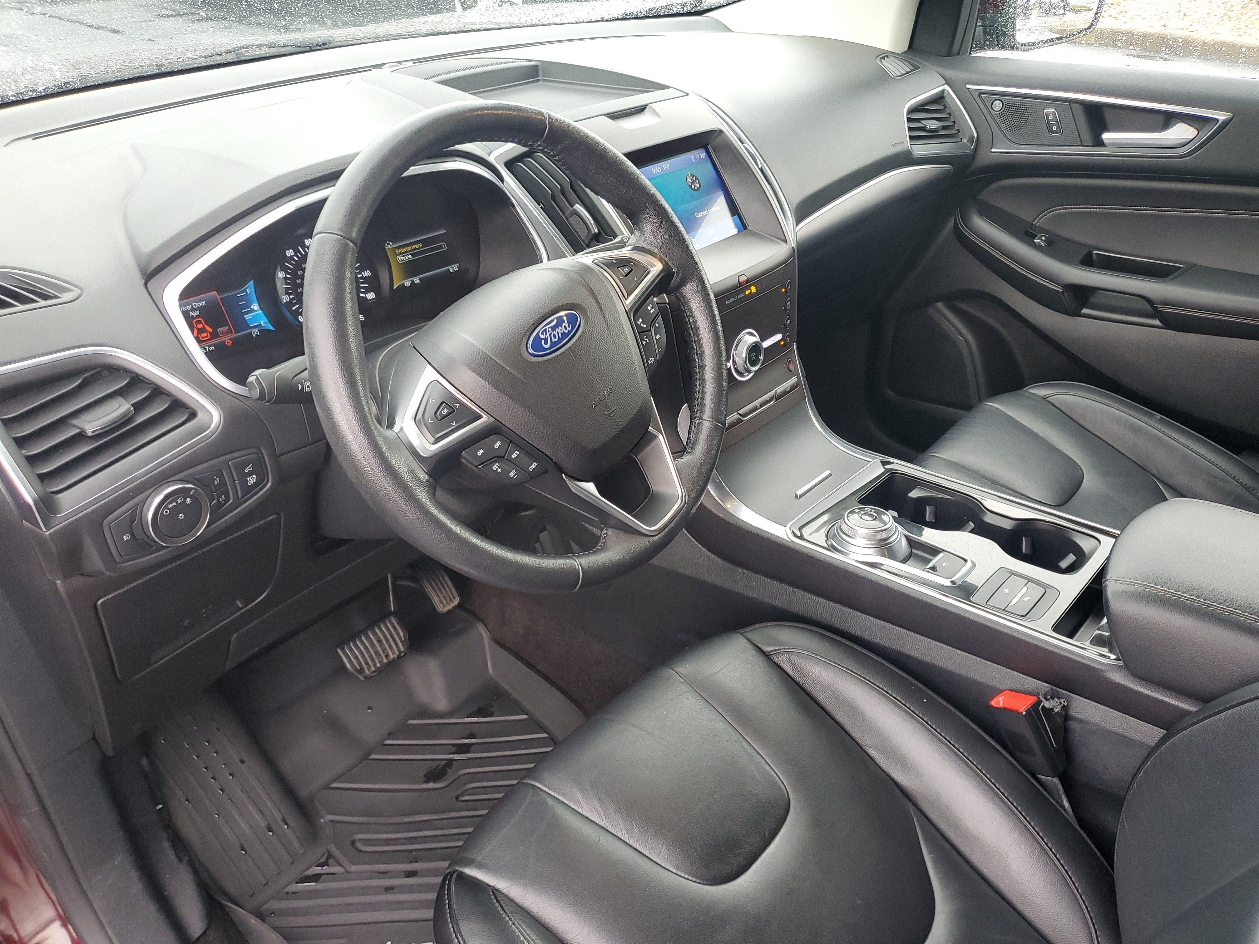 2020 Ford Edge Titanium