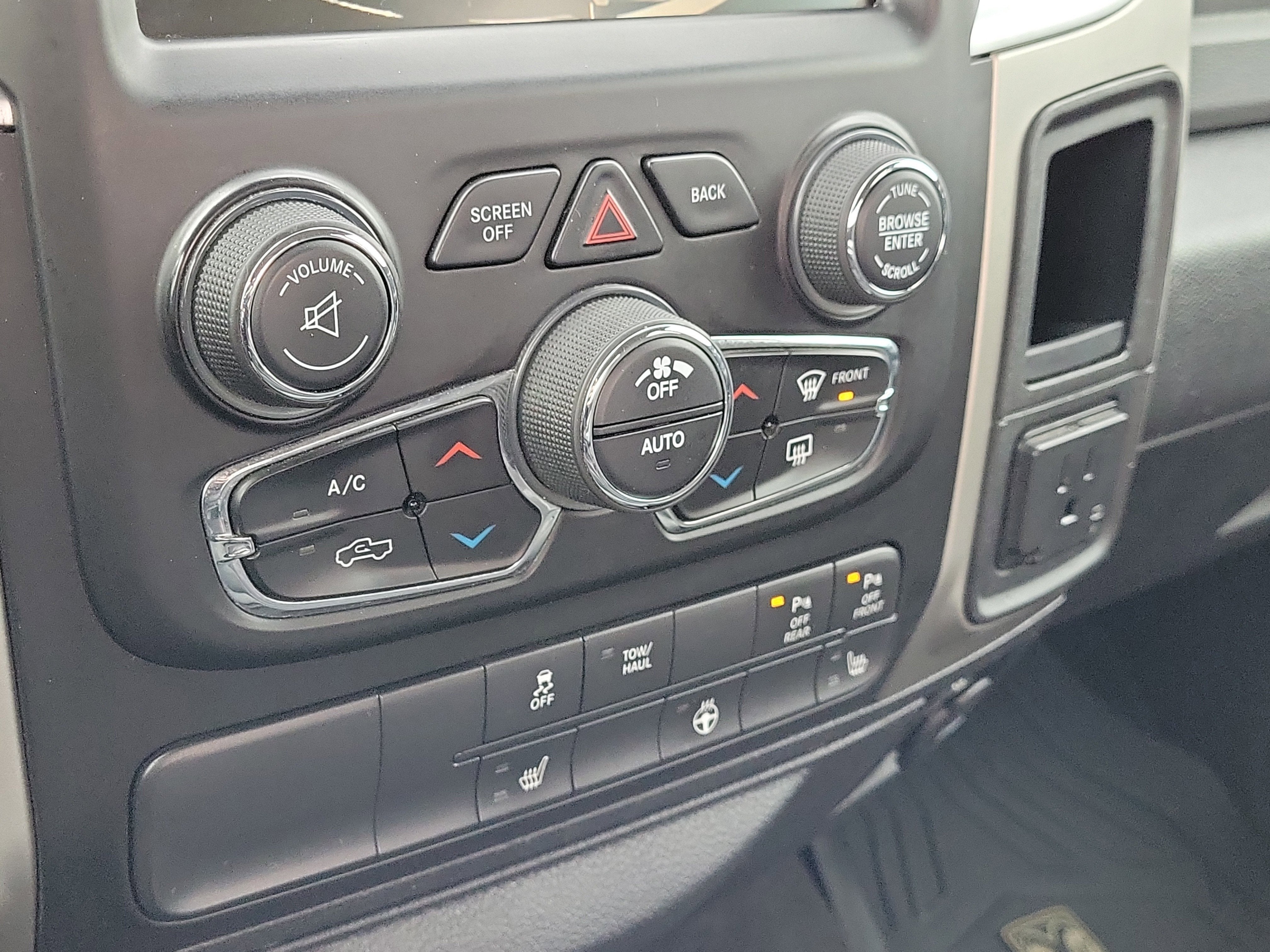 2017 RAM 1500 Big Horn