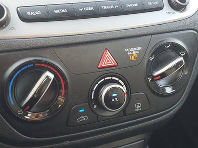 2020 Hyundai Accent SE