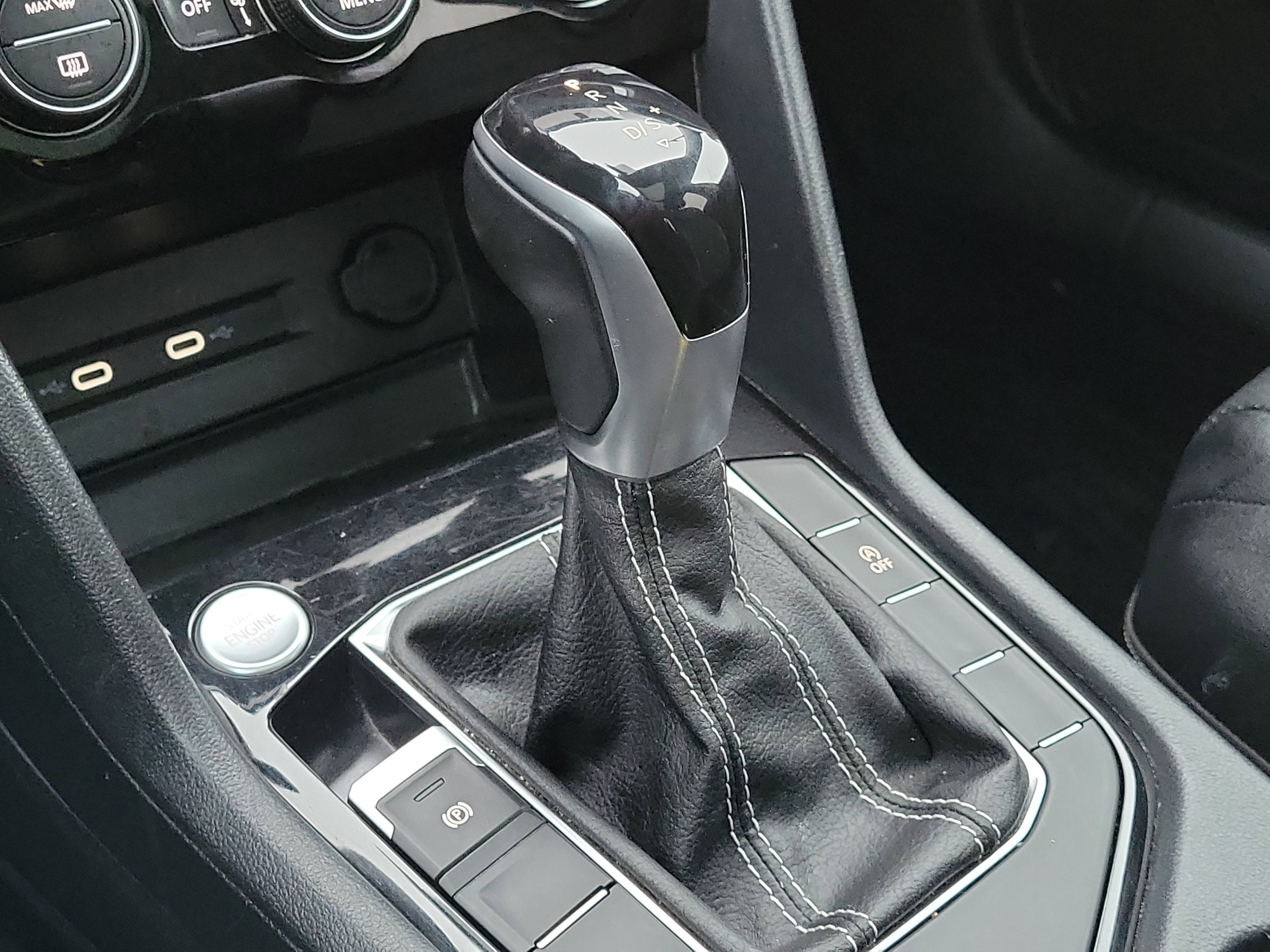 2022 Volkswagen Taos SEL