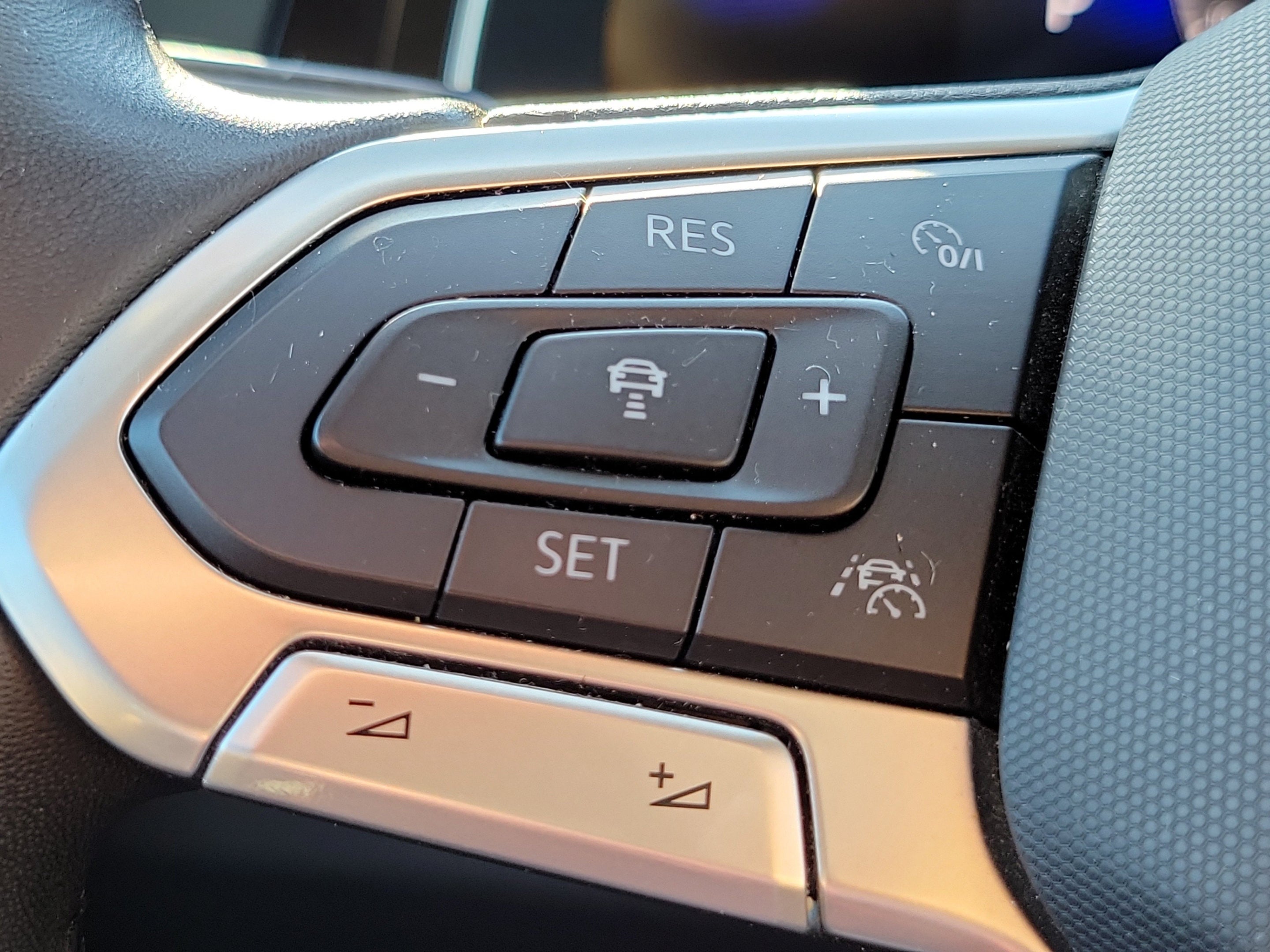 2023 Volkswagen Jetta SE