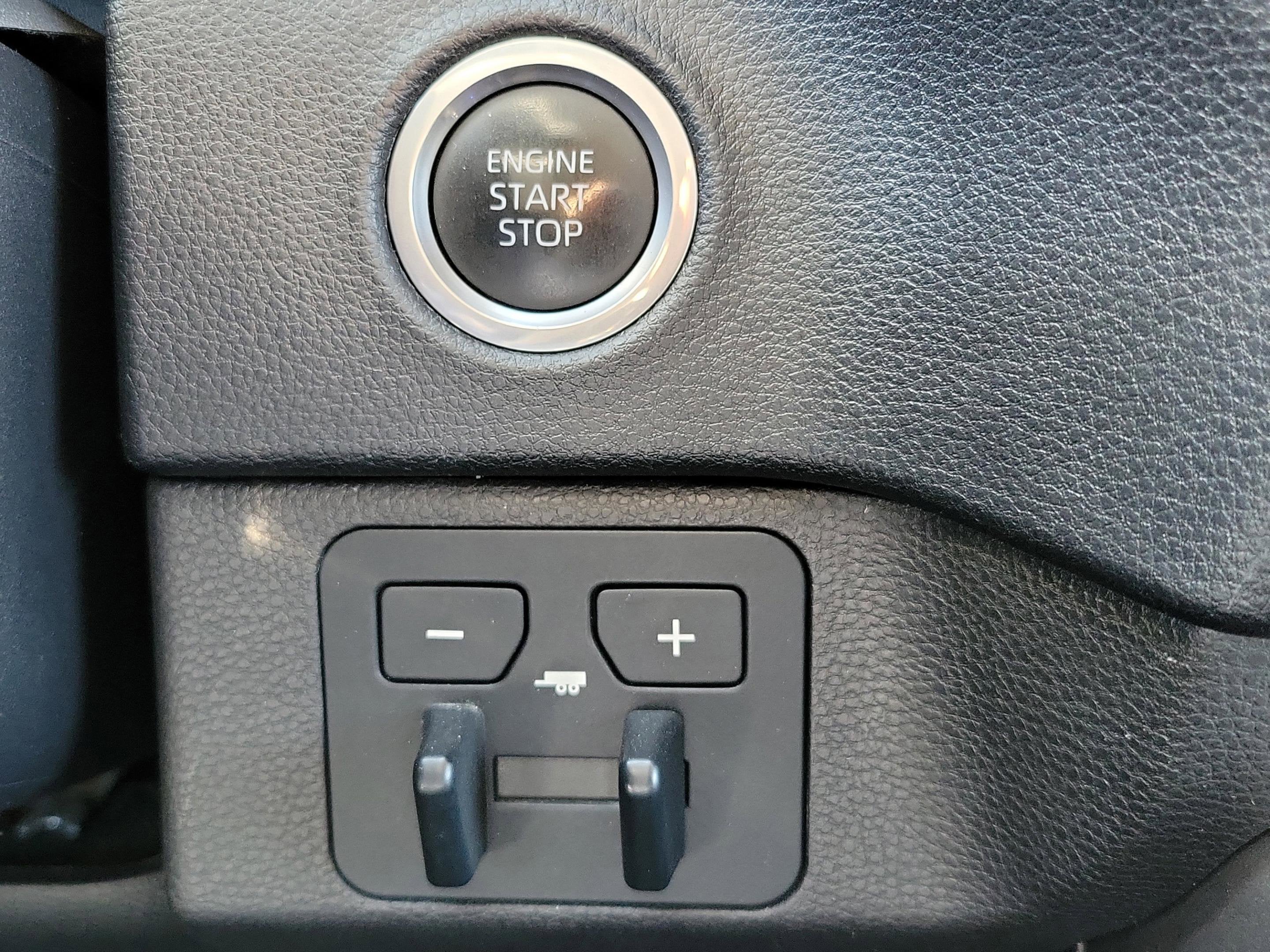 2024 Toyota Tundra 4WD SR5