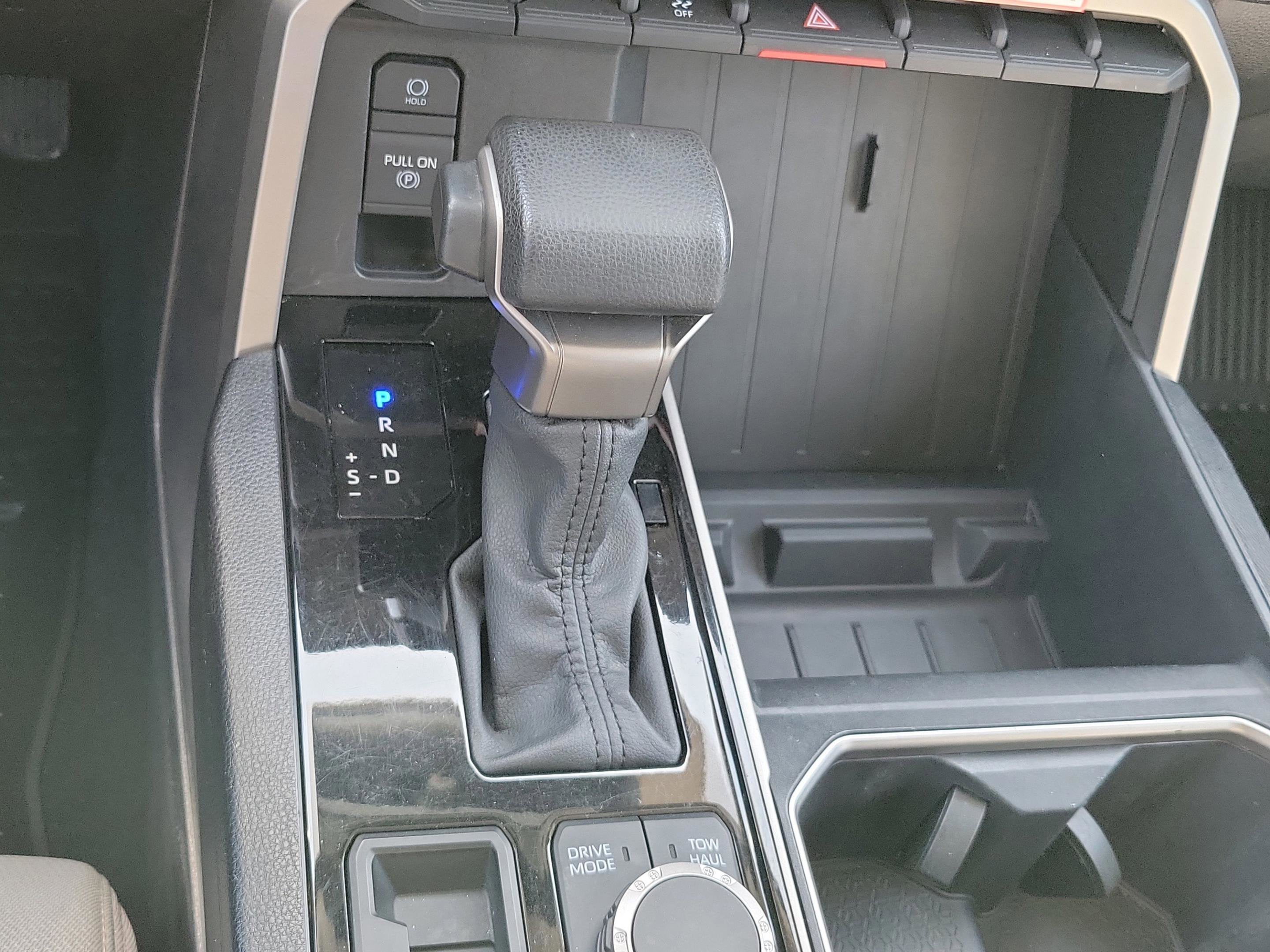 2024 Toyota Tundra 4WD SR5