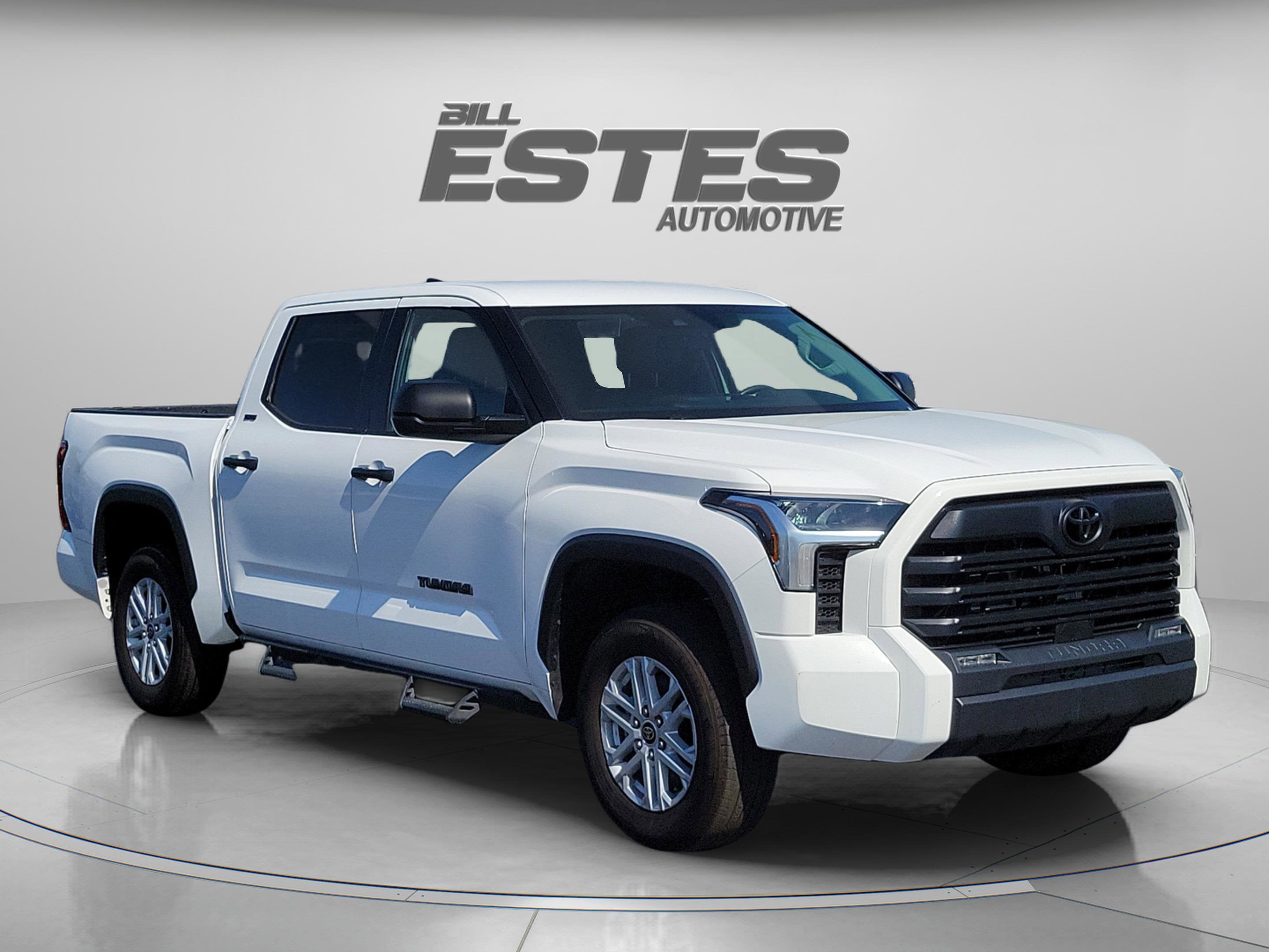 2024 Toyota Tundra 4WD SR5