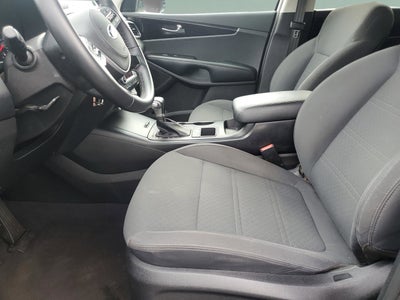 2019 Kia Sorento S V6