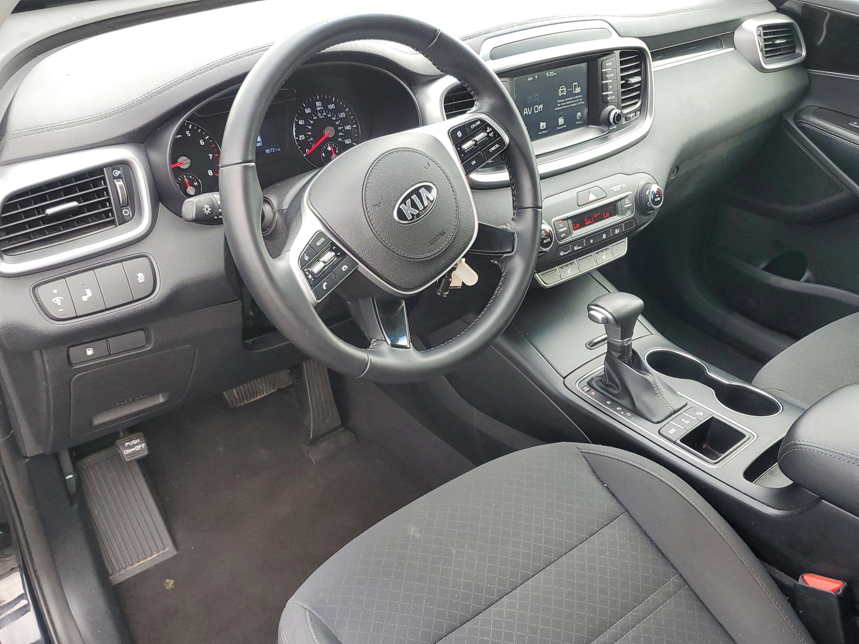2019 Kia Sorento S V6