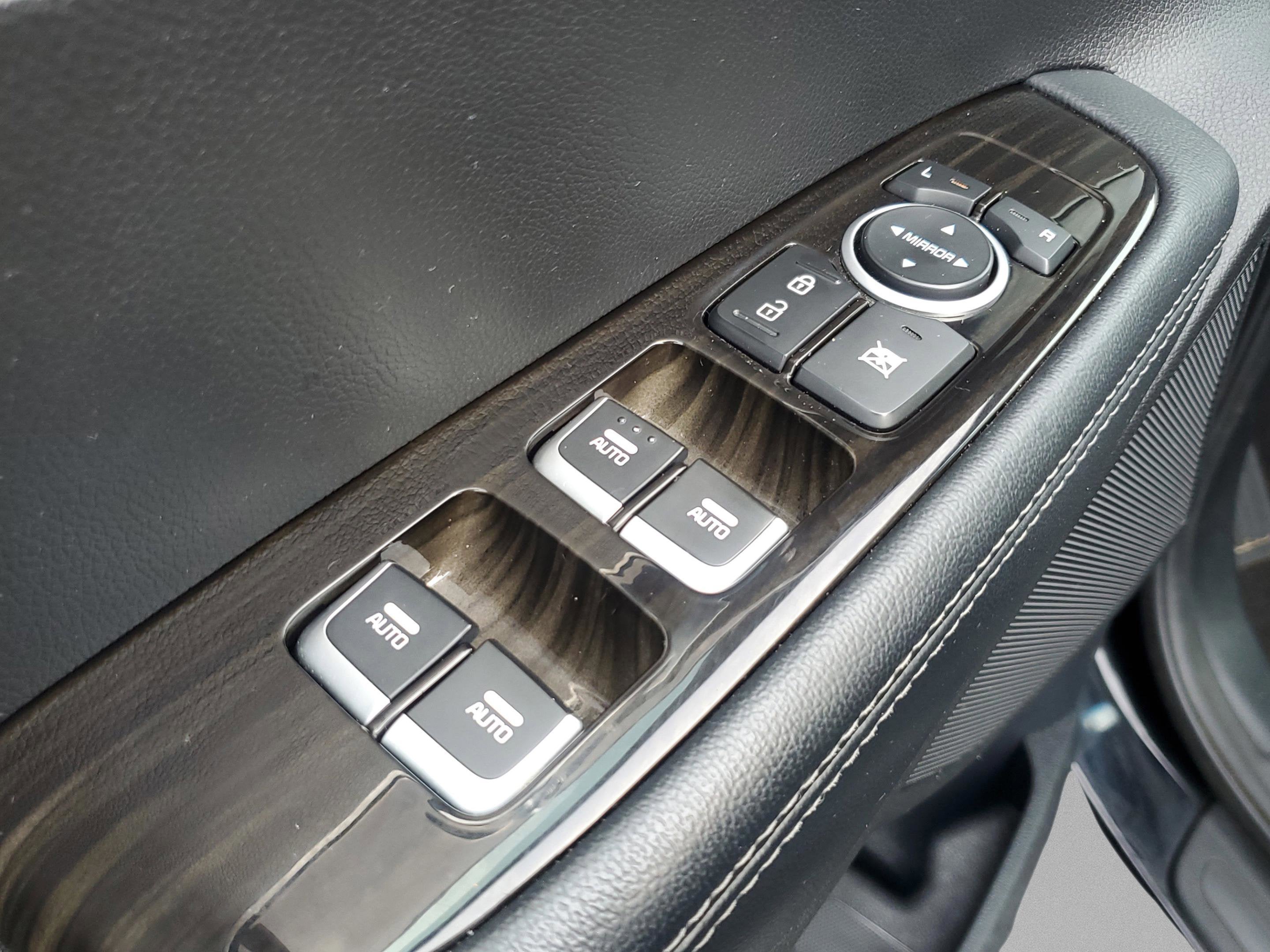 2019 Kia Sorento S V6