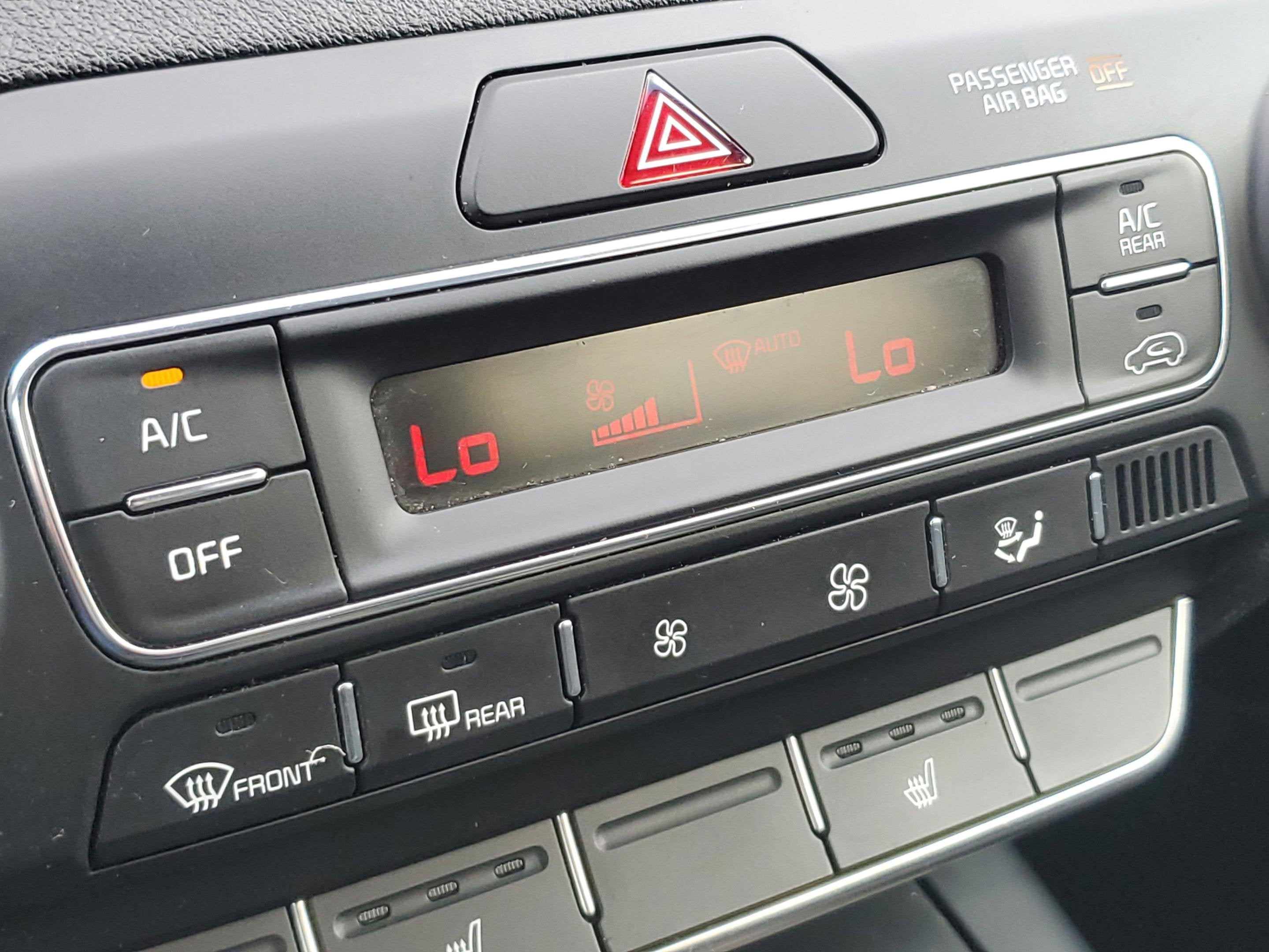 2019 Kia Sorento S V6