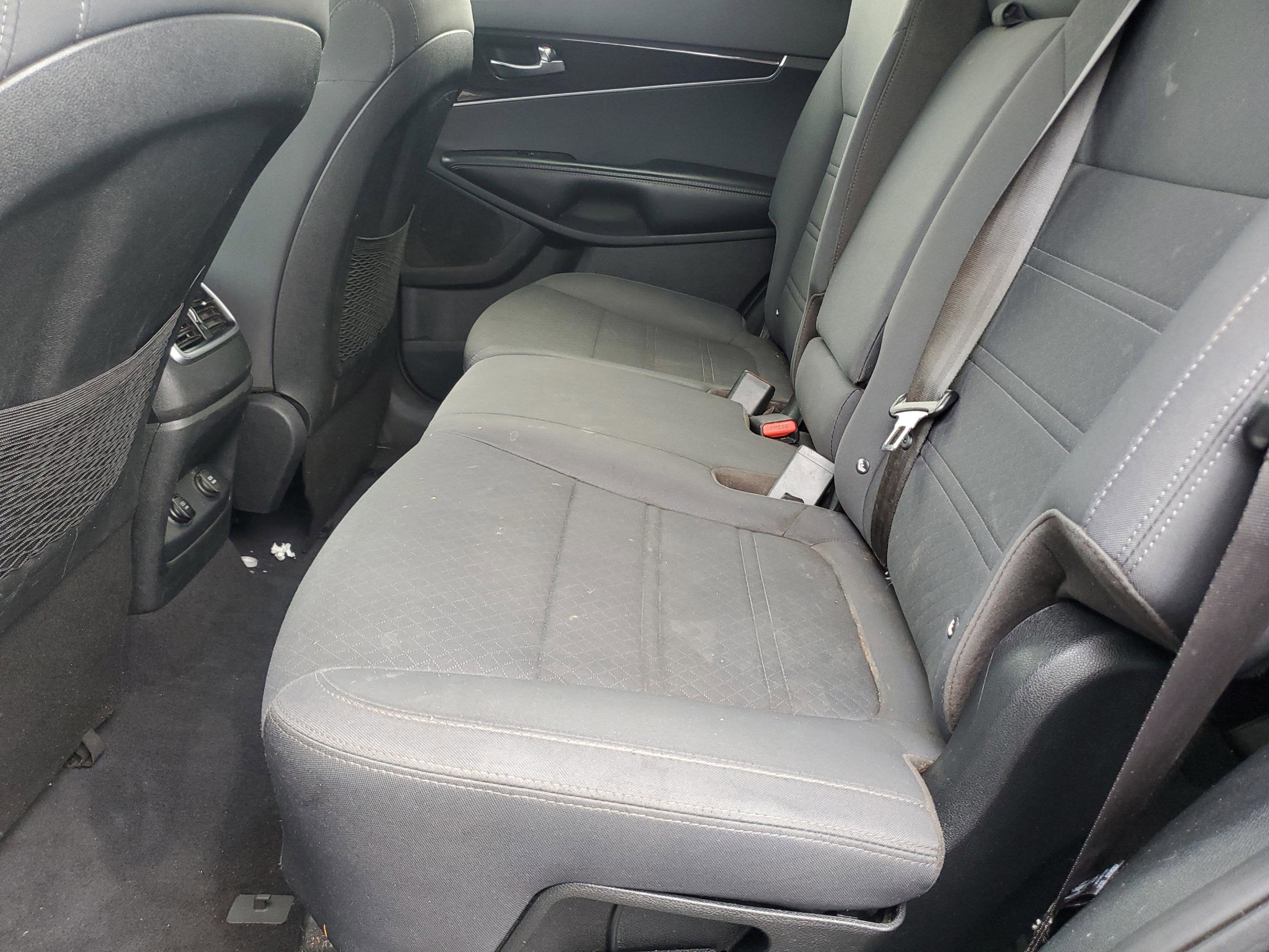 2019 Kia Sorento S V6