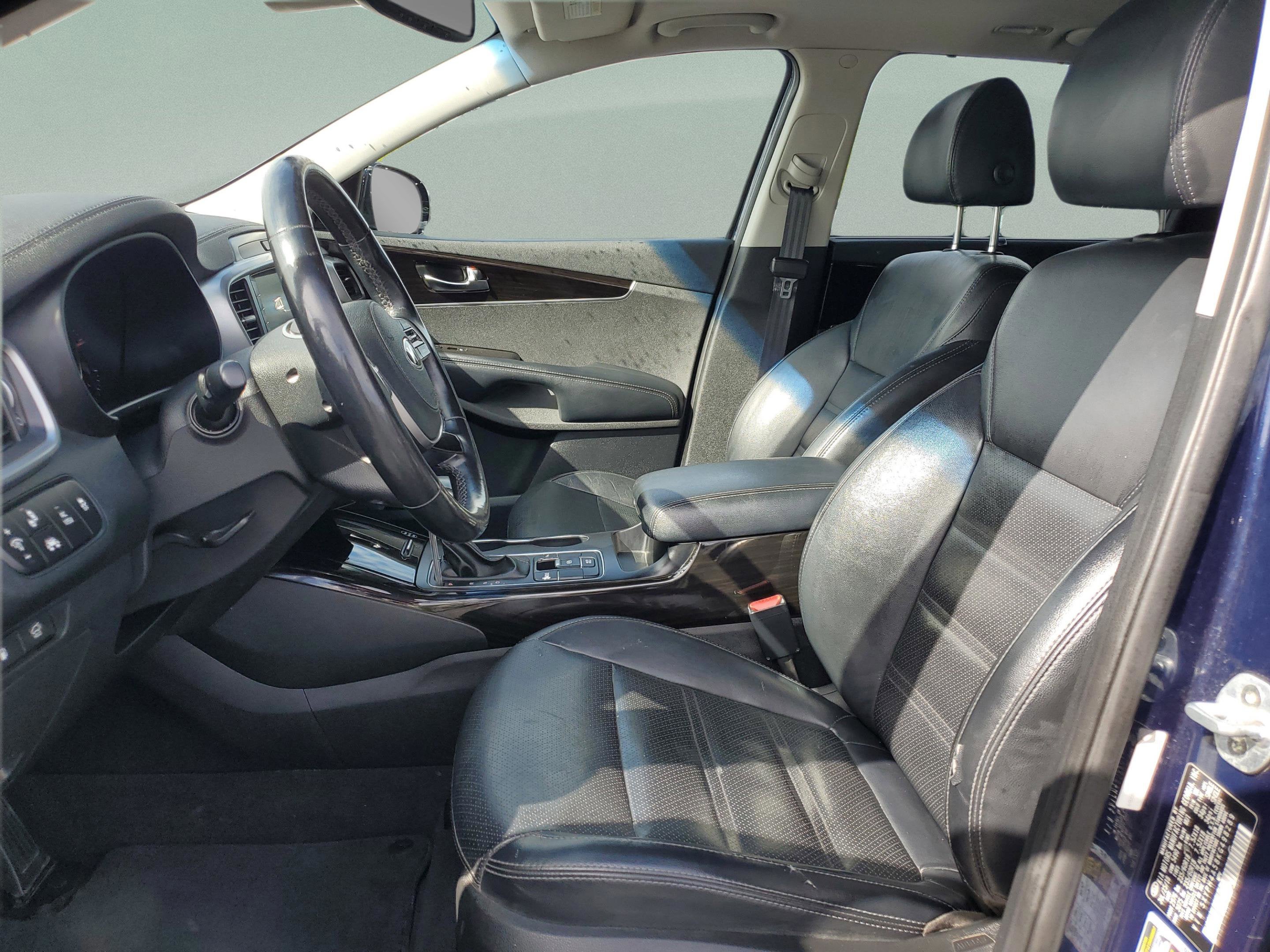 2019 Kia Sorento EX V6