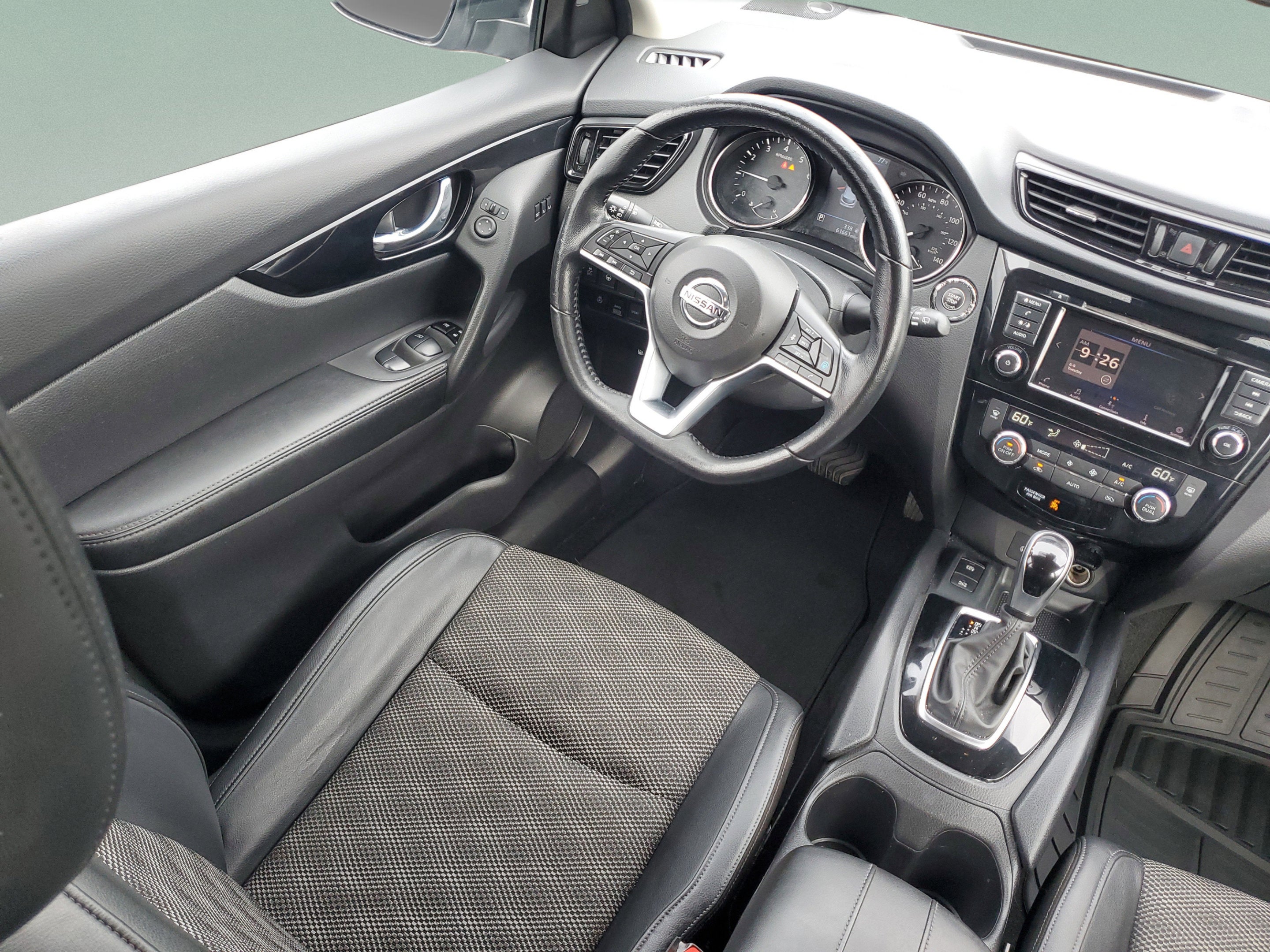 2022 Nissan Rogue Sport SV