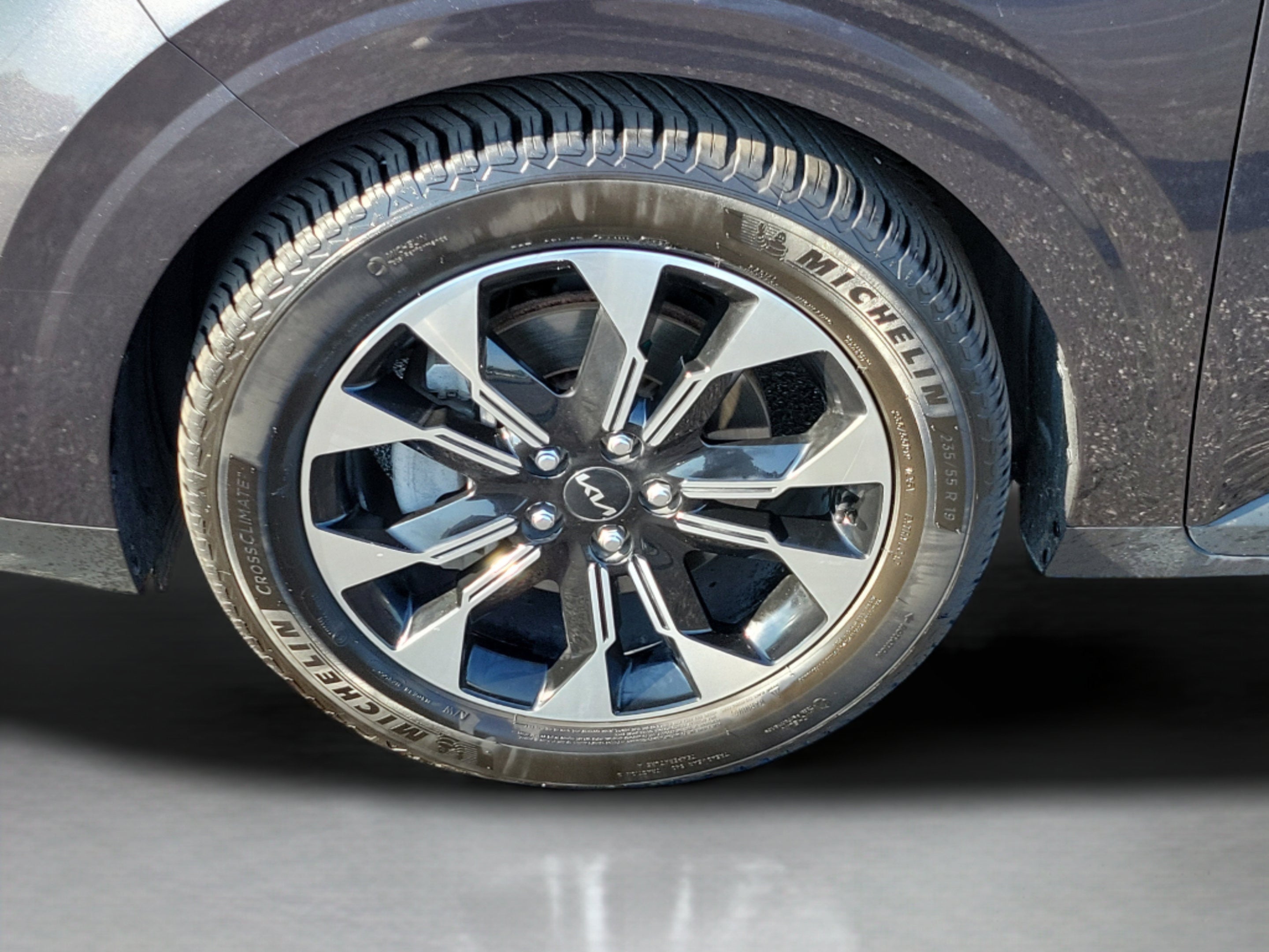 2023 Kia Carnival EX