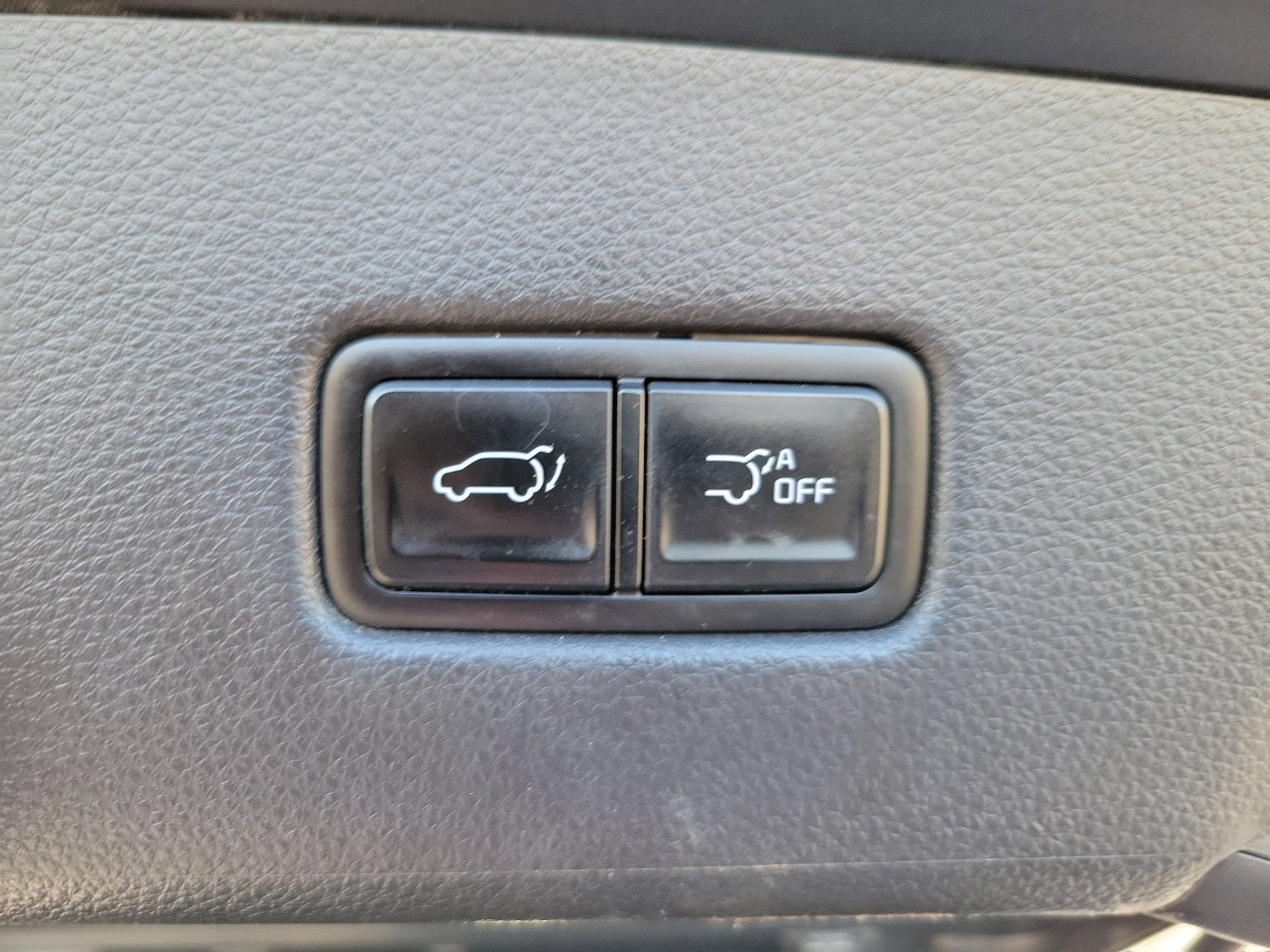 2023 Kia Carnival EX