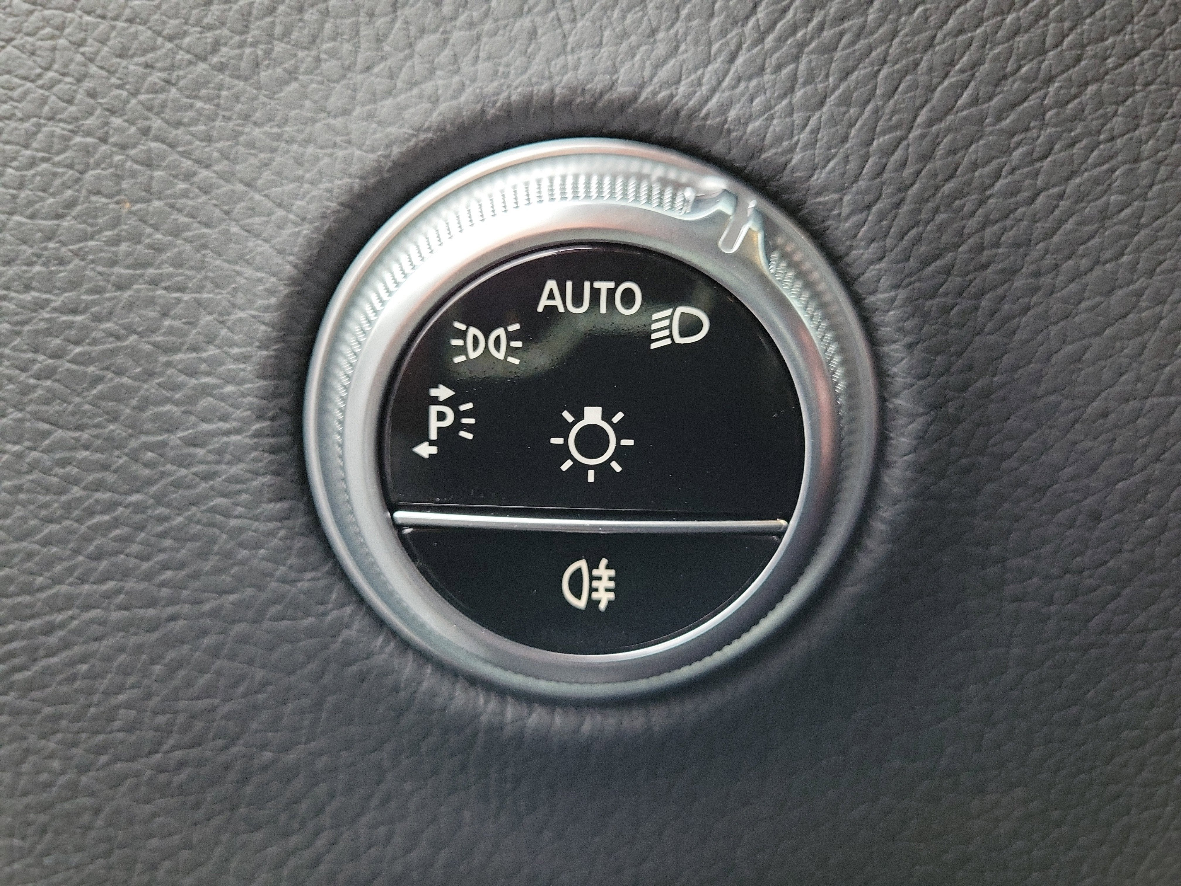 2023 Mercedes-Benz GLC GLC 300