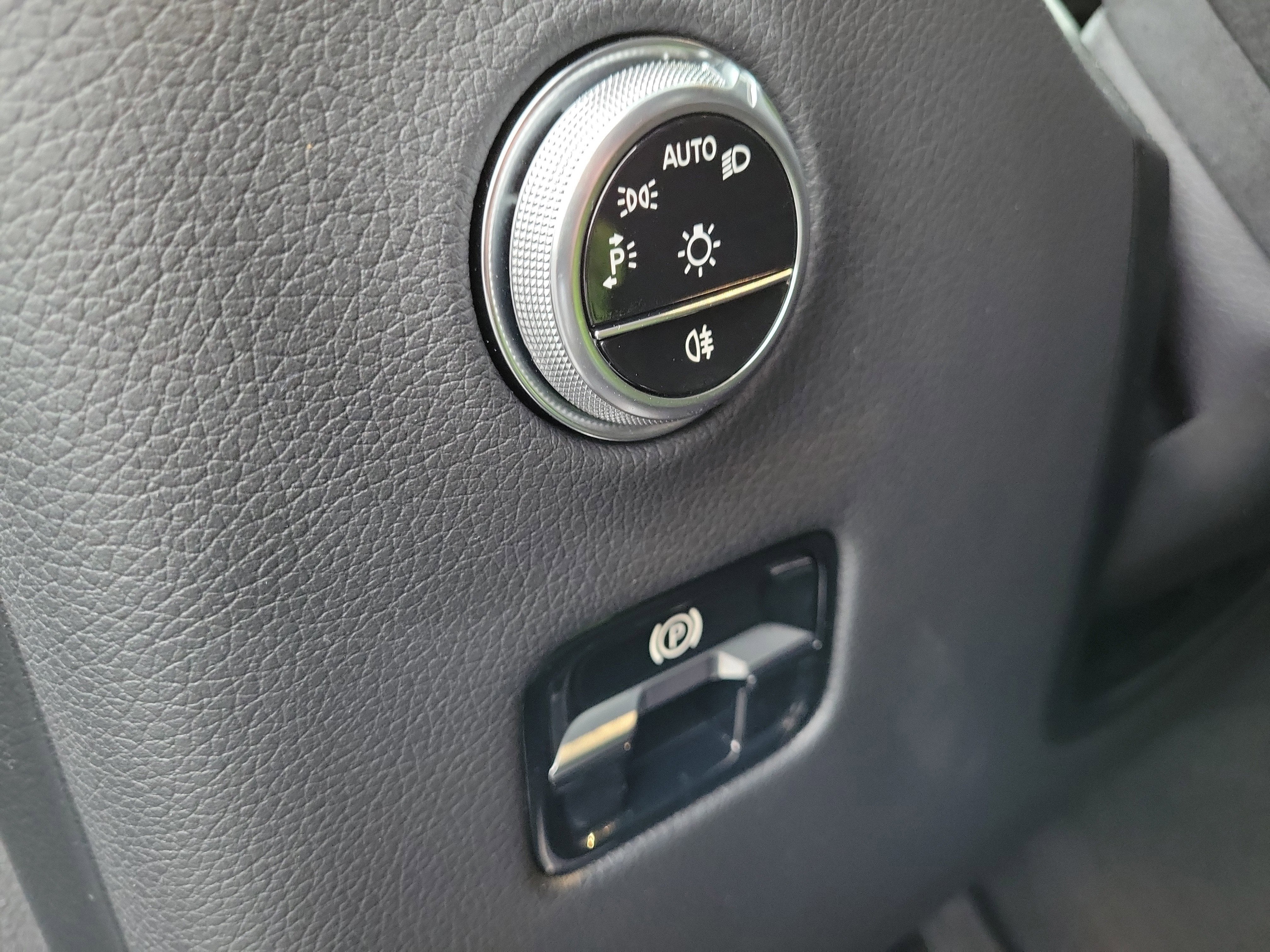 2023 Mercedes-Benz GLC GLC 300