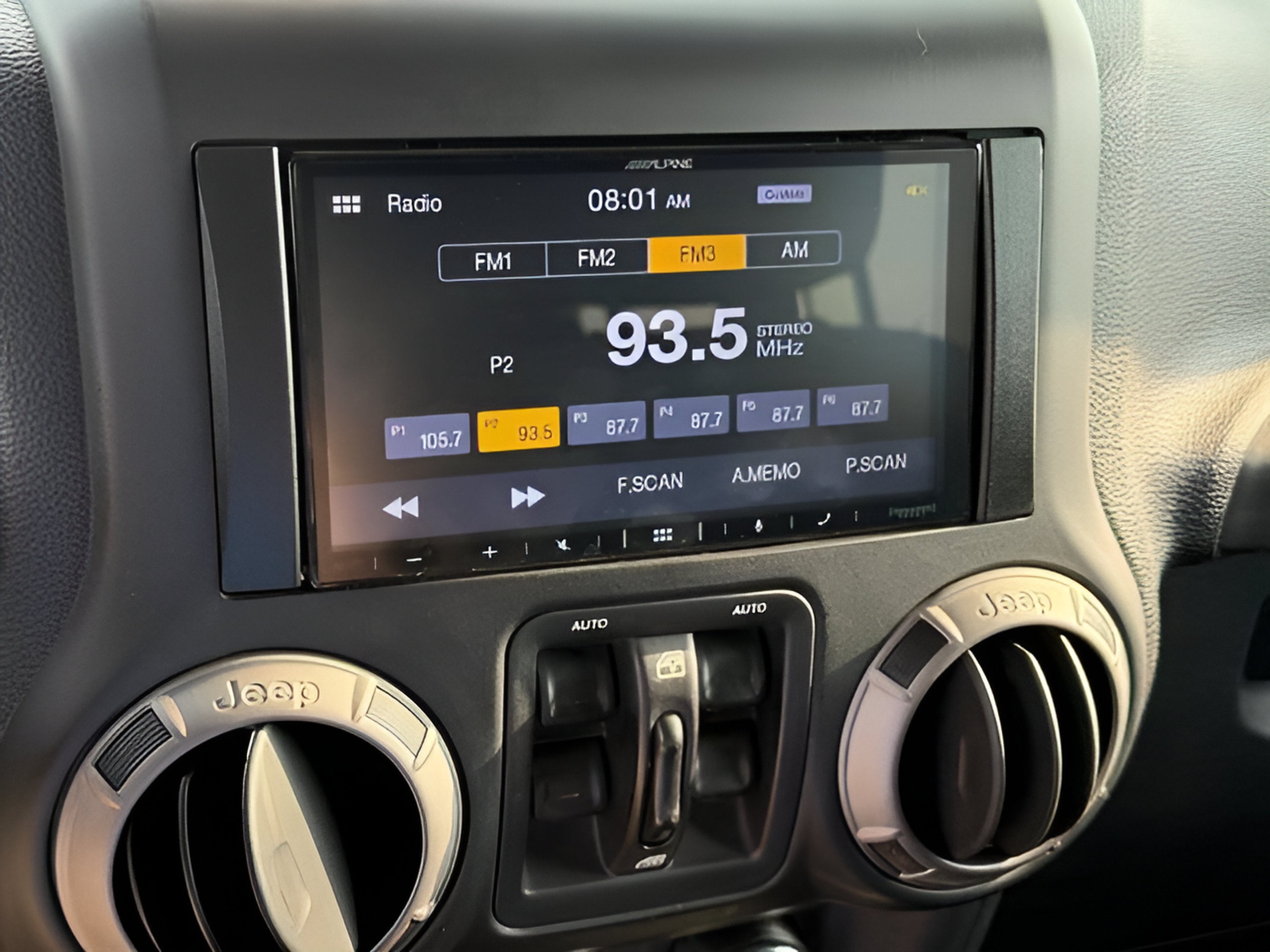 2015 Jeep Wrangler Unlimited Willys Wheeler