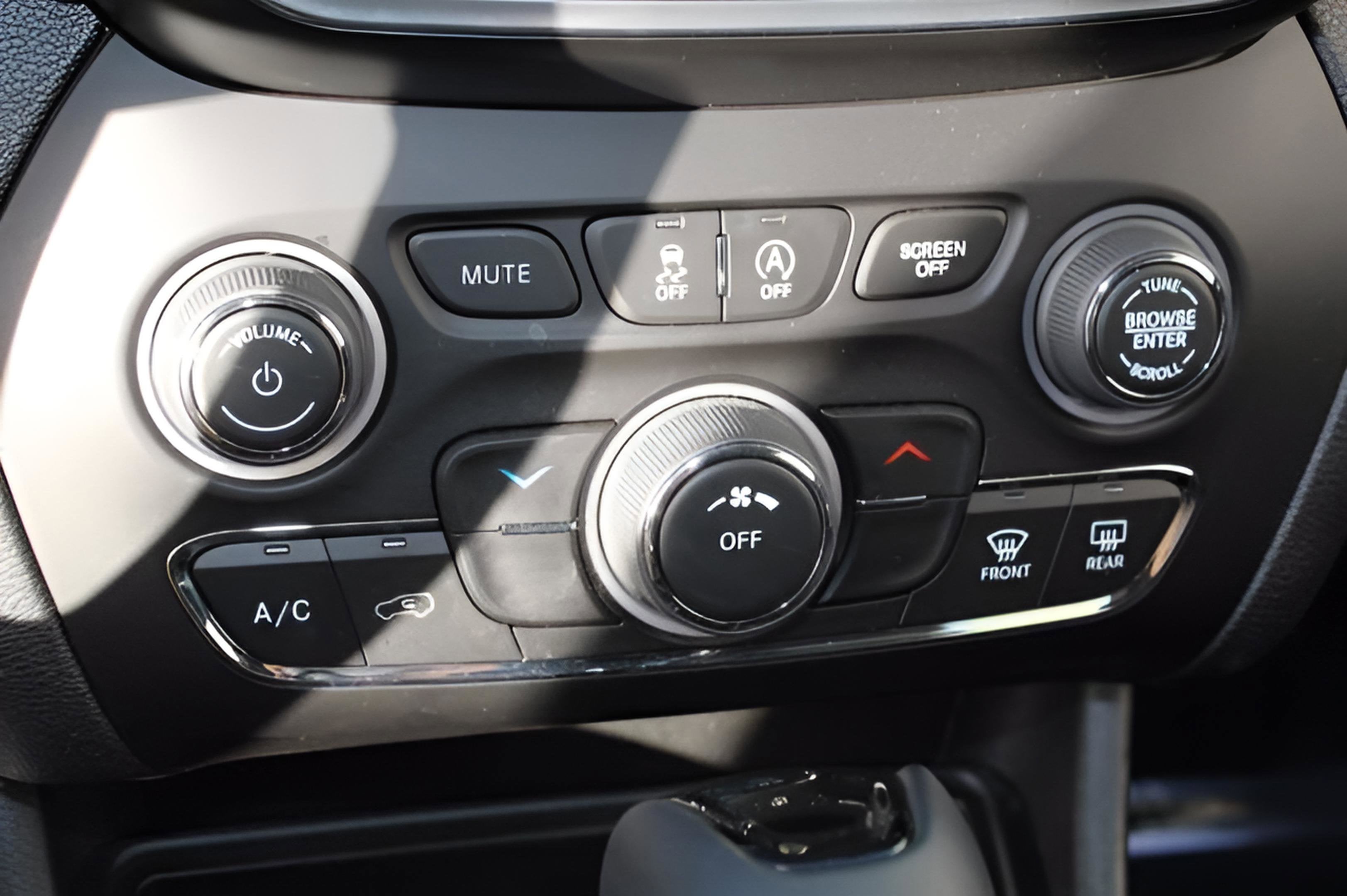 2021 Jeep Cherokee Altitude