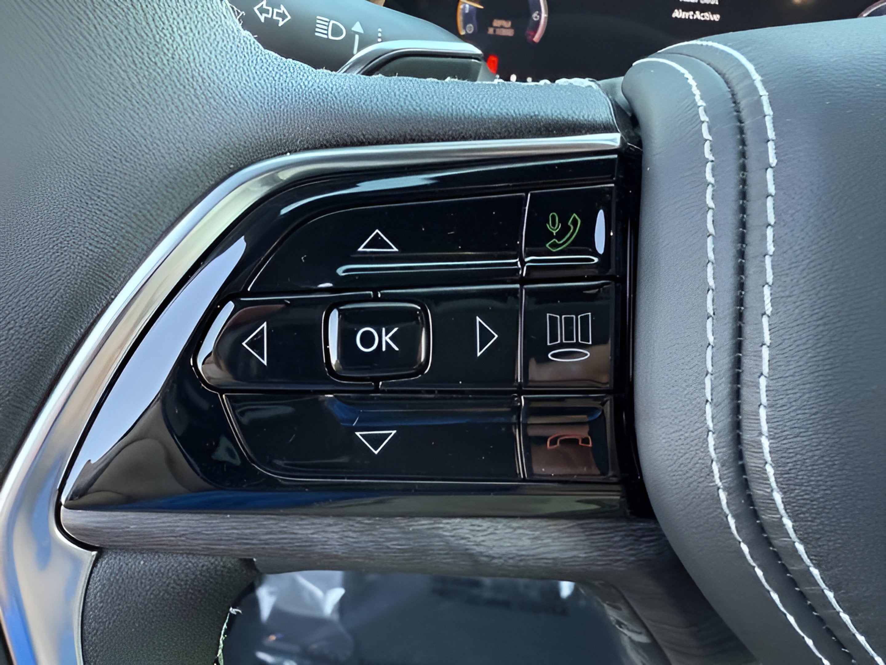 2025 Jeep Grand Cherokee Overland