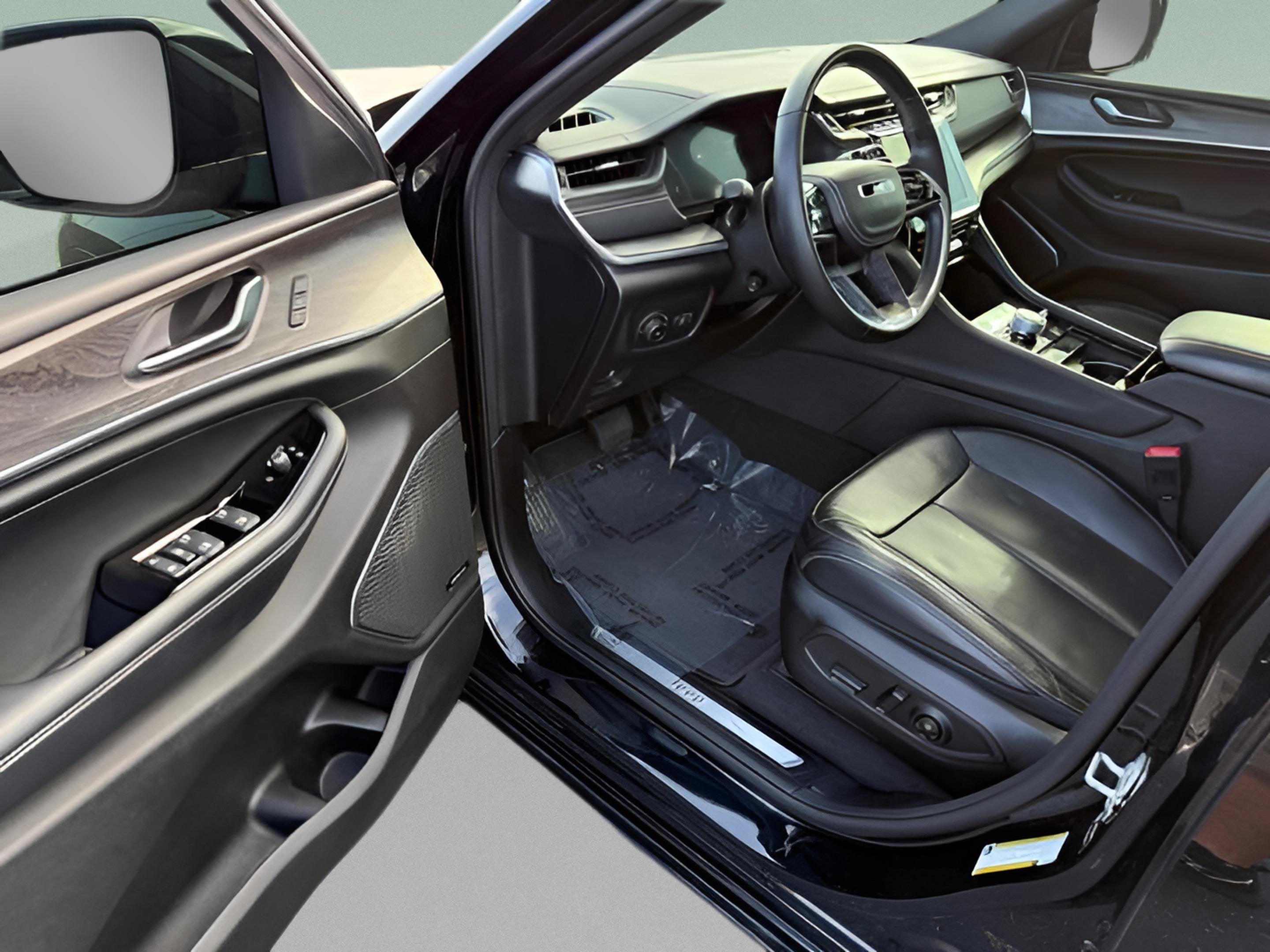 2022 Jeep Grand Cherokee Overland