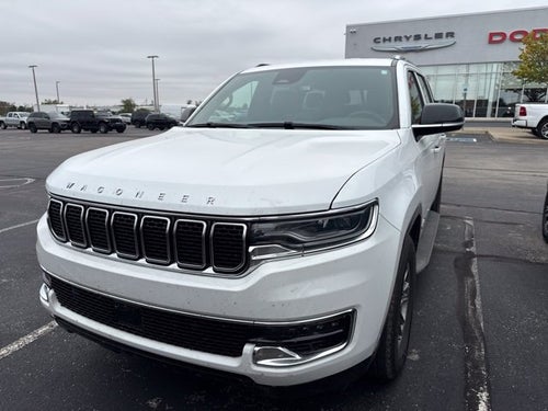 2023 Jeep Wagoneer Base