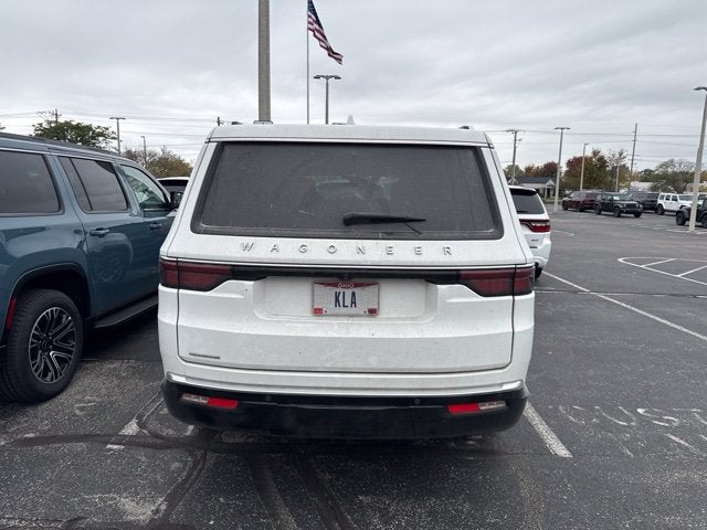 2023 Jeep Wagoneer Base