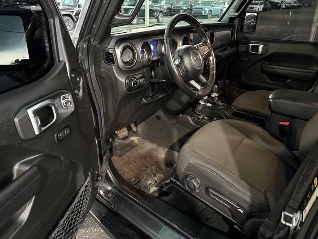 2022 Jeep Gladiator Willys
