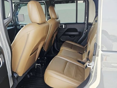 2022 Jeep Gladiator Overland