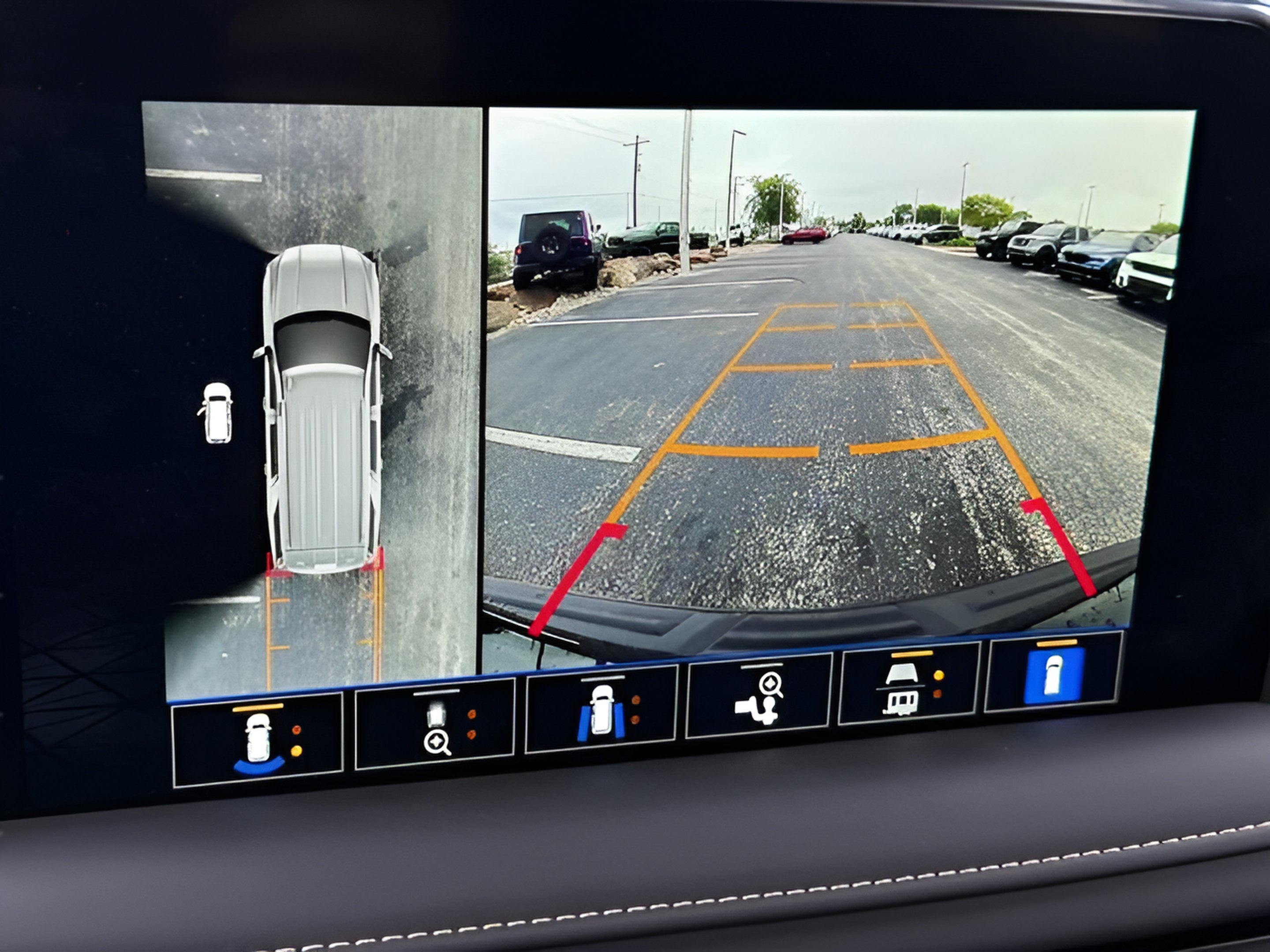 2024 GMC Yukon XL SLT
