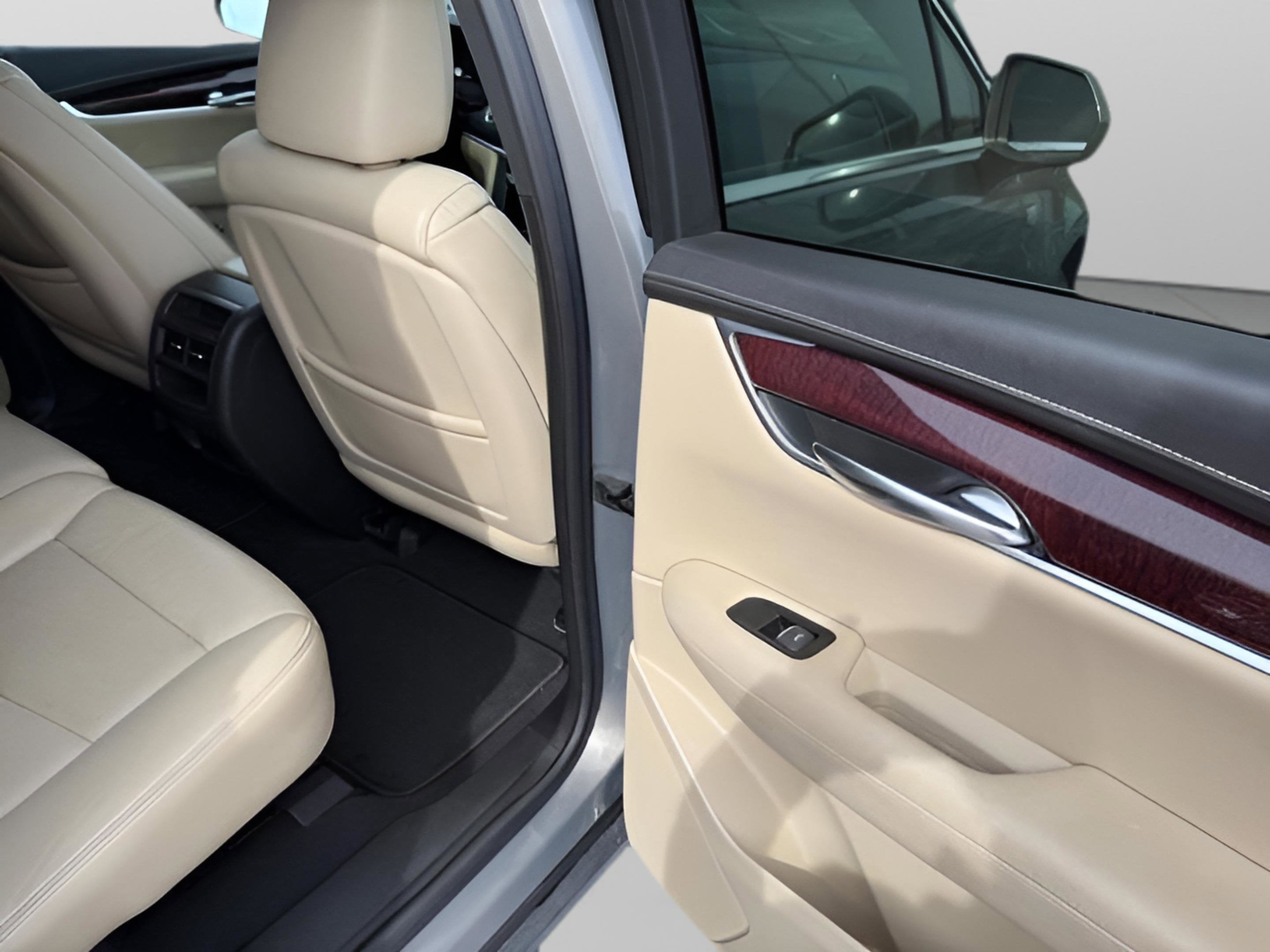 2017 Cadillac XT5 Luxury AWD