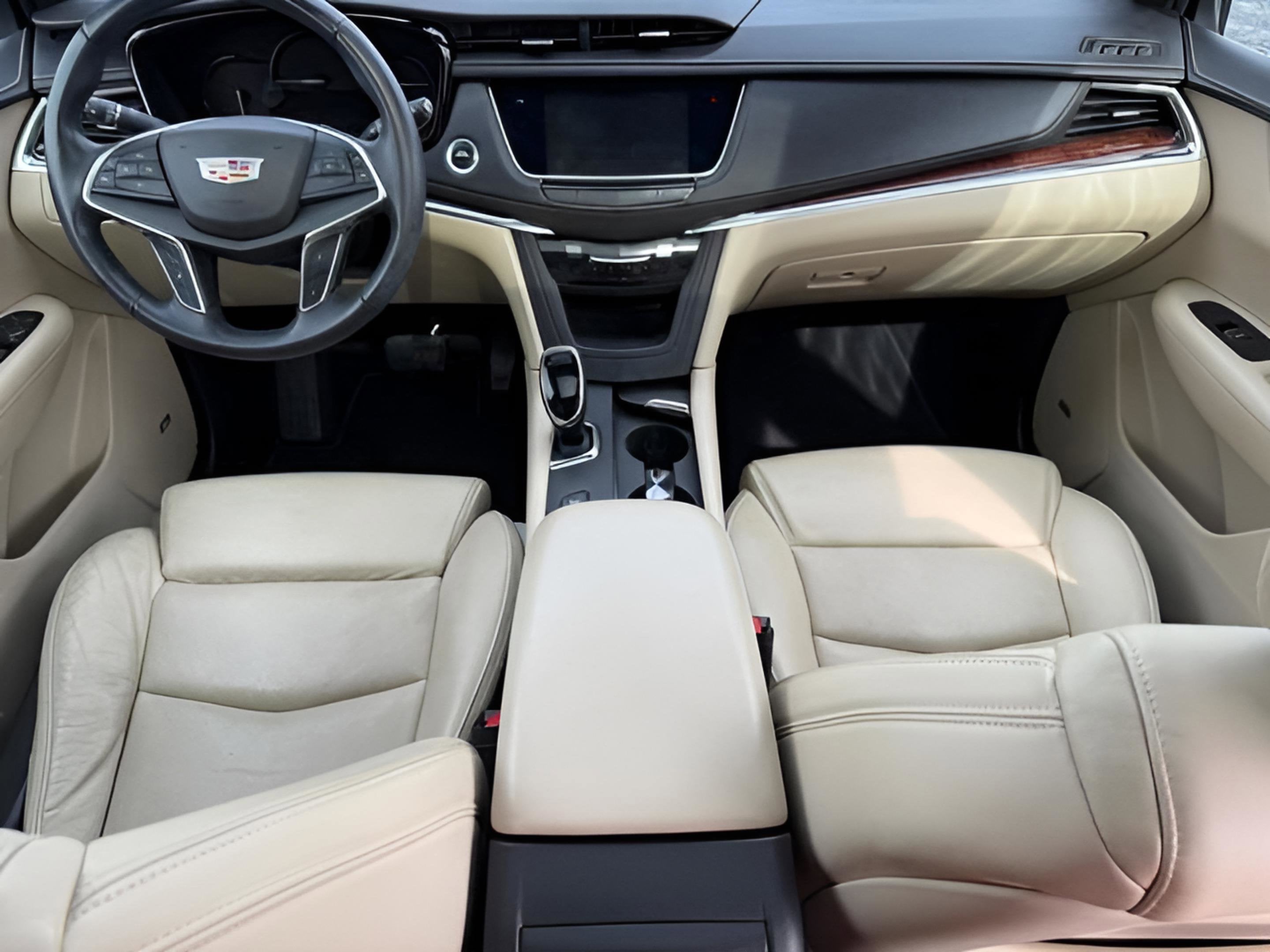 2017 Cadillac XT5 Luxury AWD