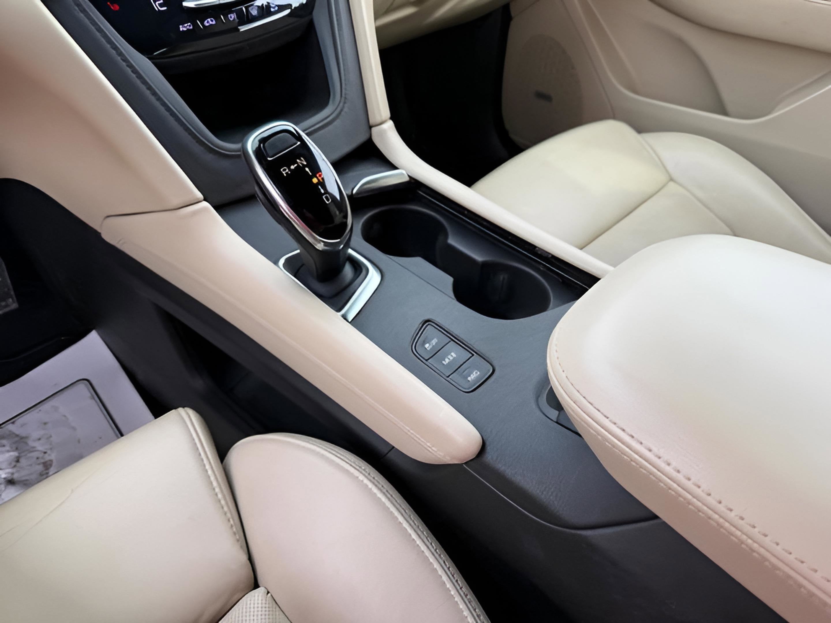 2017 Cadillac XT5 Luxury AWD