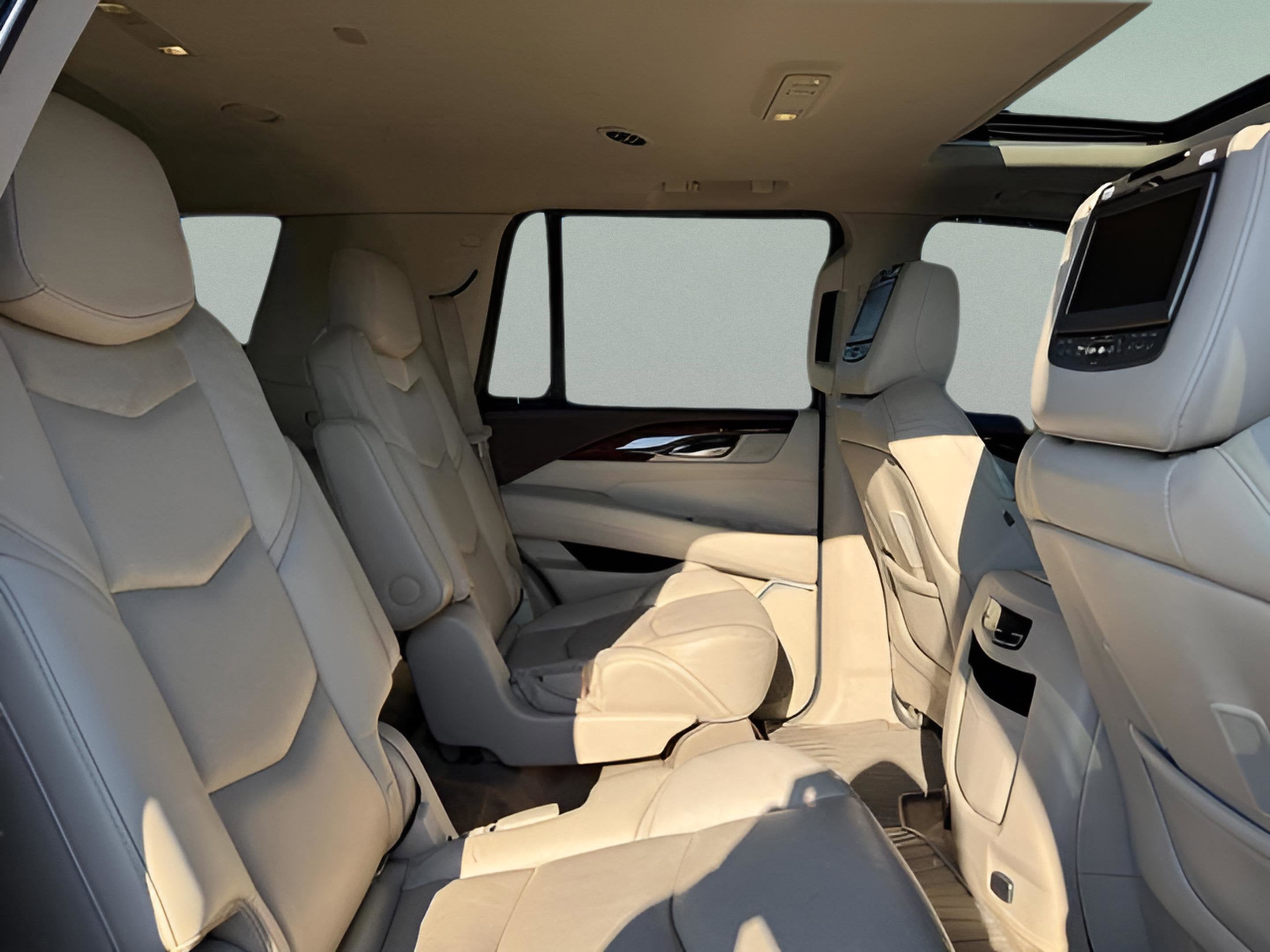 2017 Cadillac Escalade Luxury