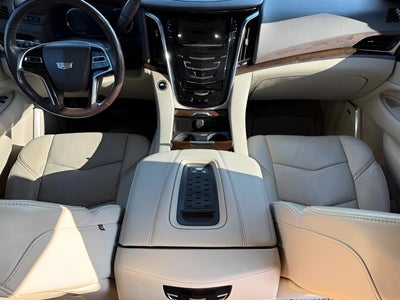 2017 Cadillac Escalade Luxury