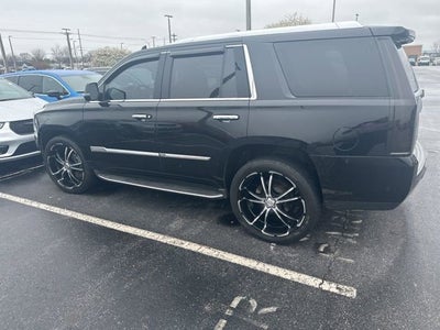 2017 Cadillac Escalade Luxury